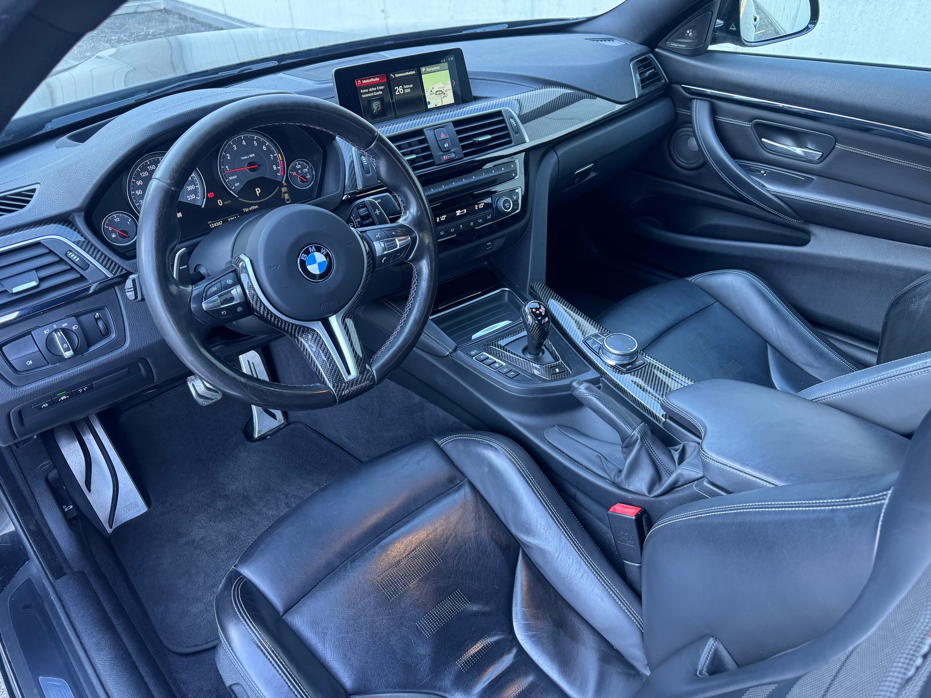 BMW M4 Coupé Competition DKG-image-9