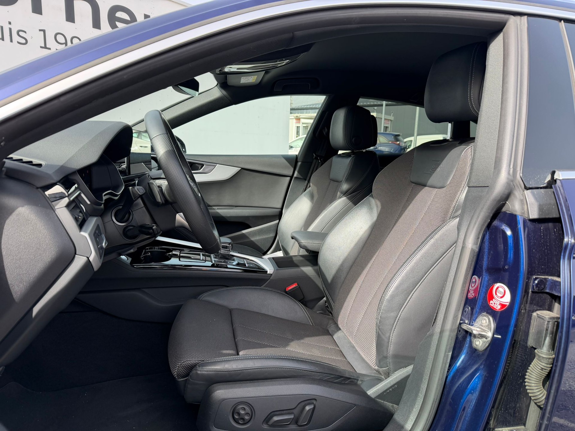 AUDI A5 Sportback 45 TFSI S-Line S-tronic quattro-image-6