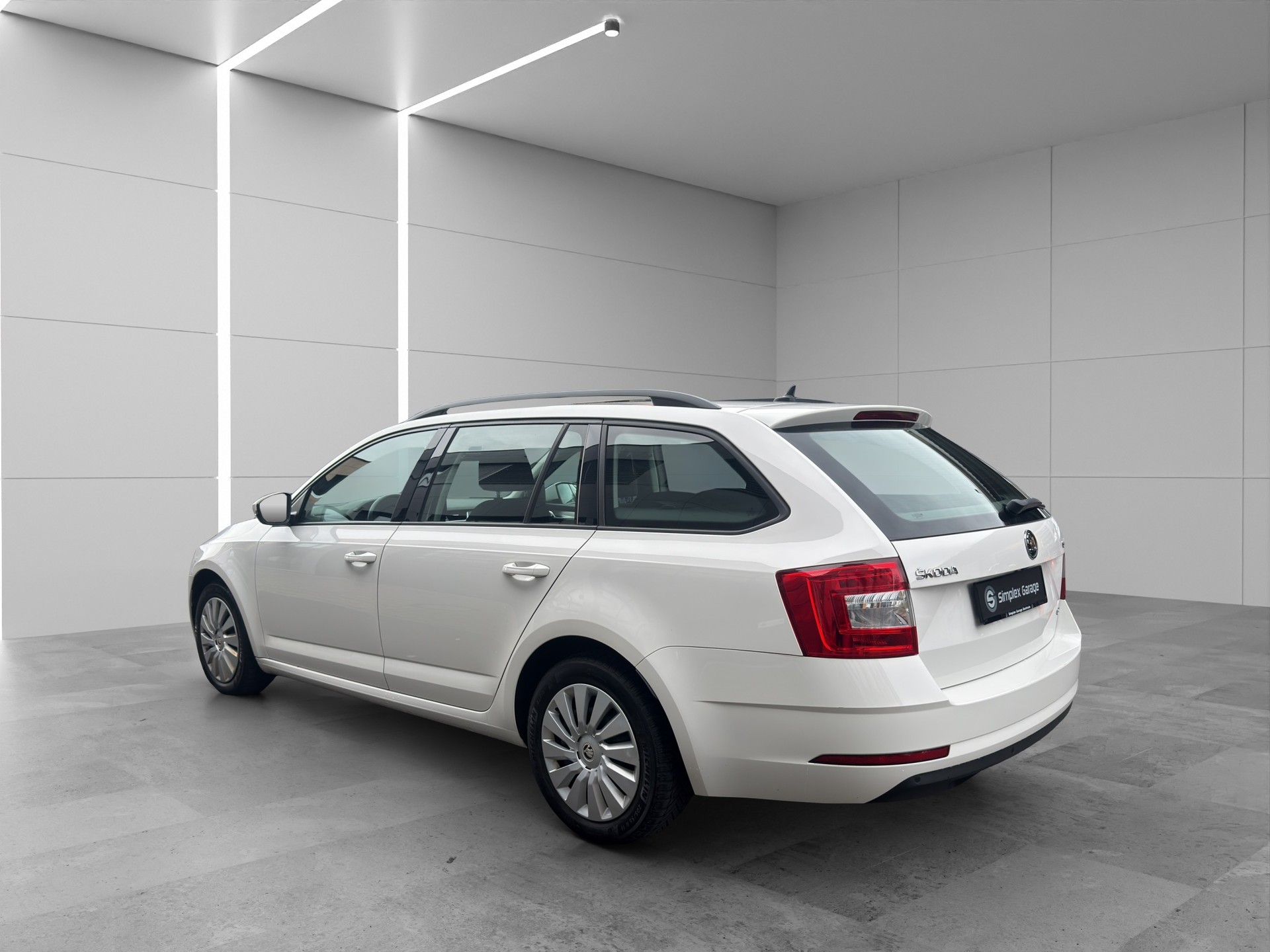 SKODA Octavia Combi 2.0 TDI Ambition 4x4 DSG-image-2
