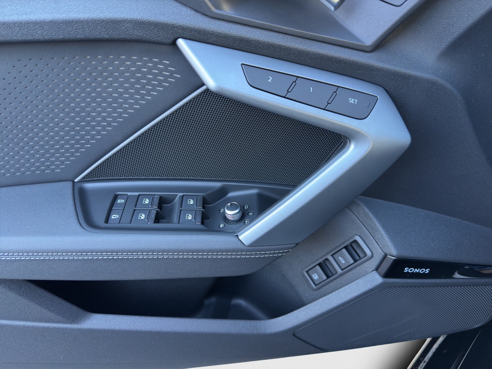 AUDI A3 Sportback TFSI e 200 kW S line S tronic-image-15