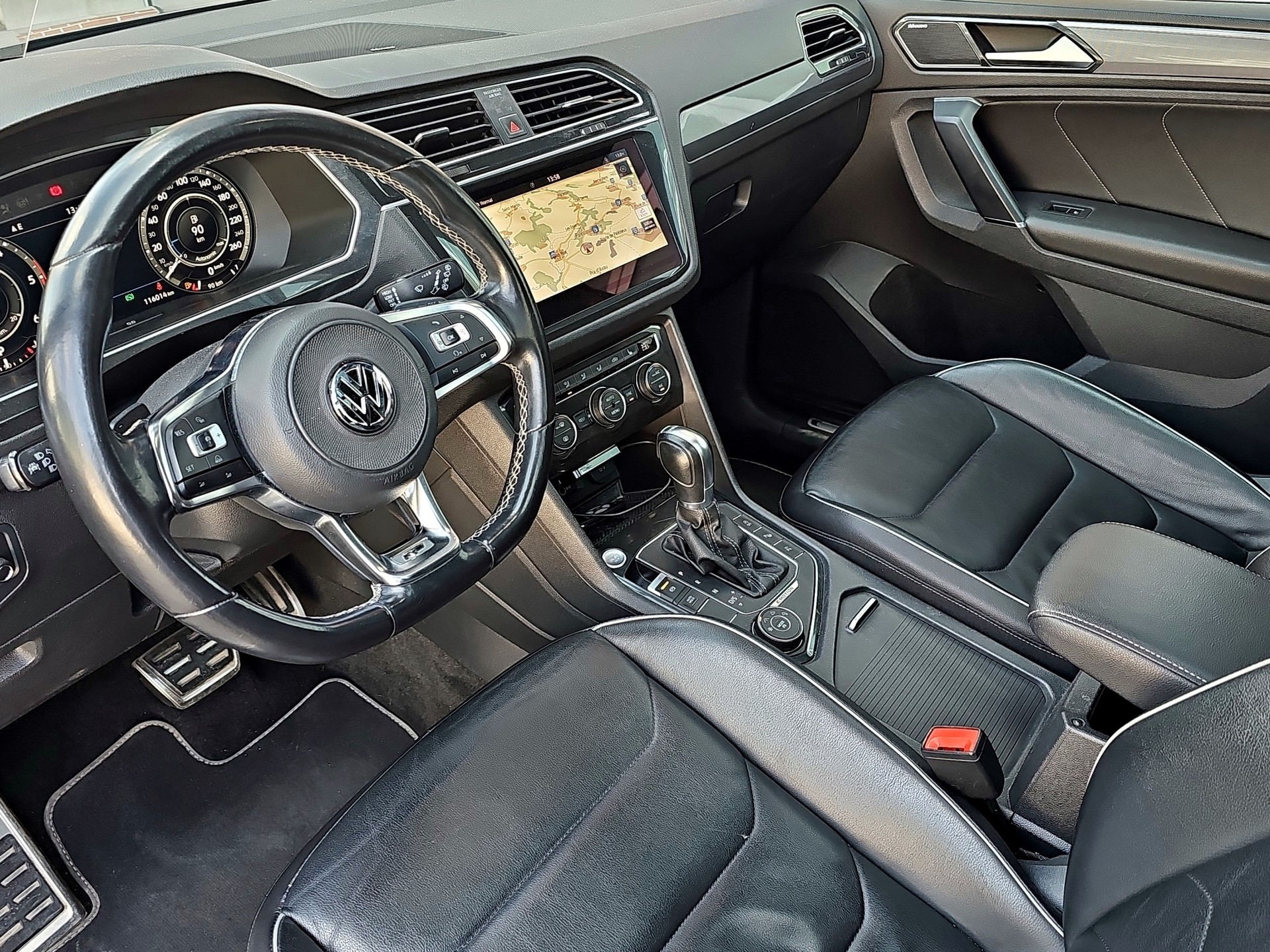 VW Tiguan 2.0 TDI SCR Highline 4Motion DSG-image-11