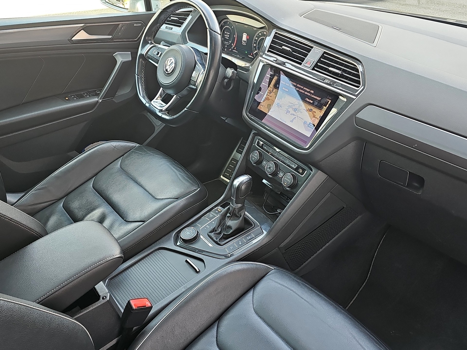 VW Tiguan 2.0 TDI SCR Highline 4Motion DSG-image-23
