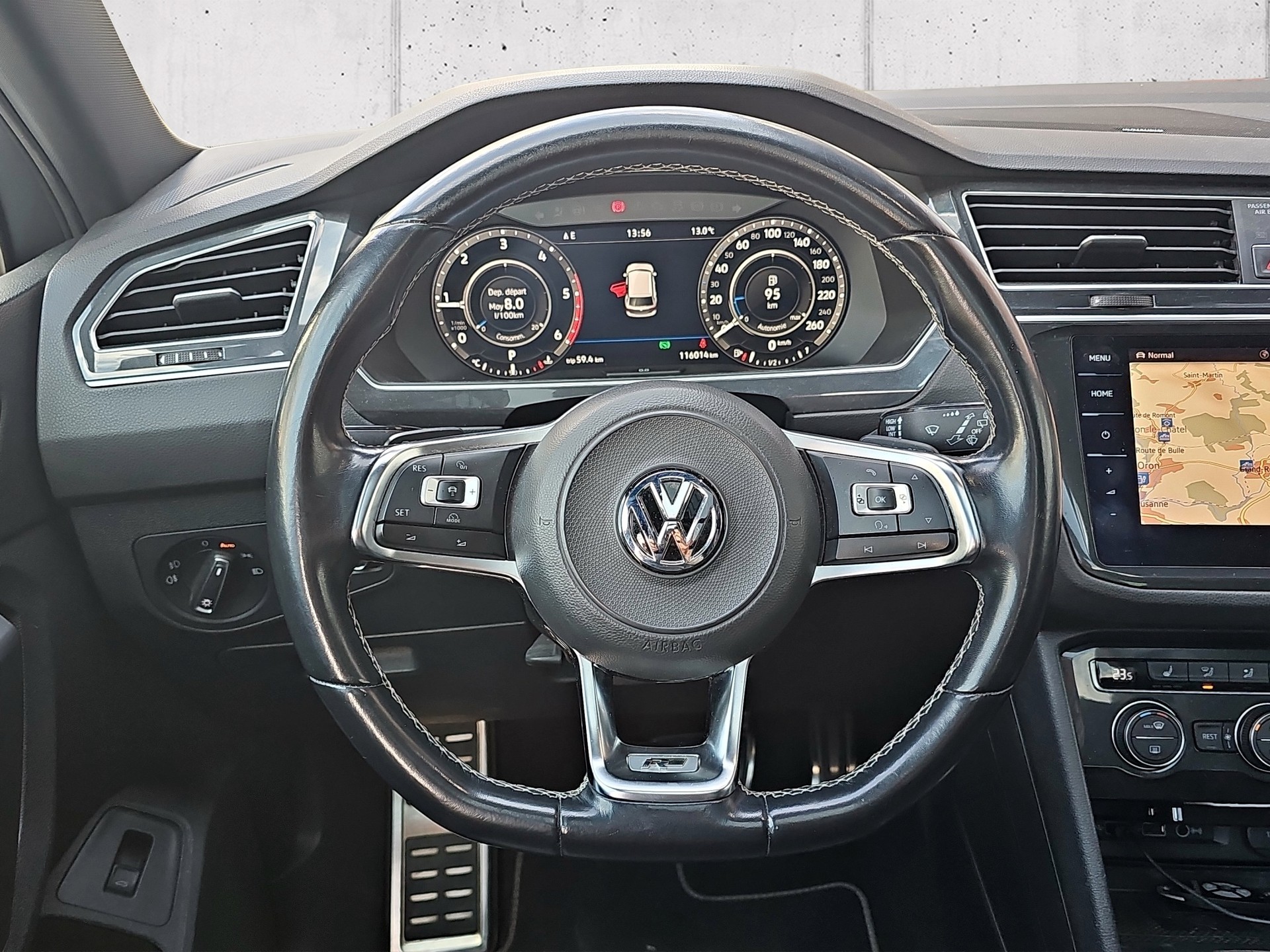 VW Tiguan 2.0 TDI SCR Highline 4Motion DSG-image-14