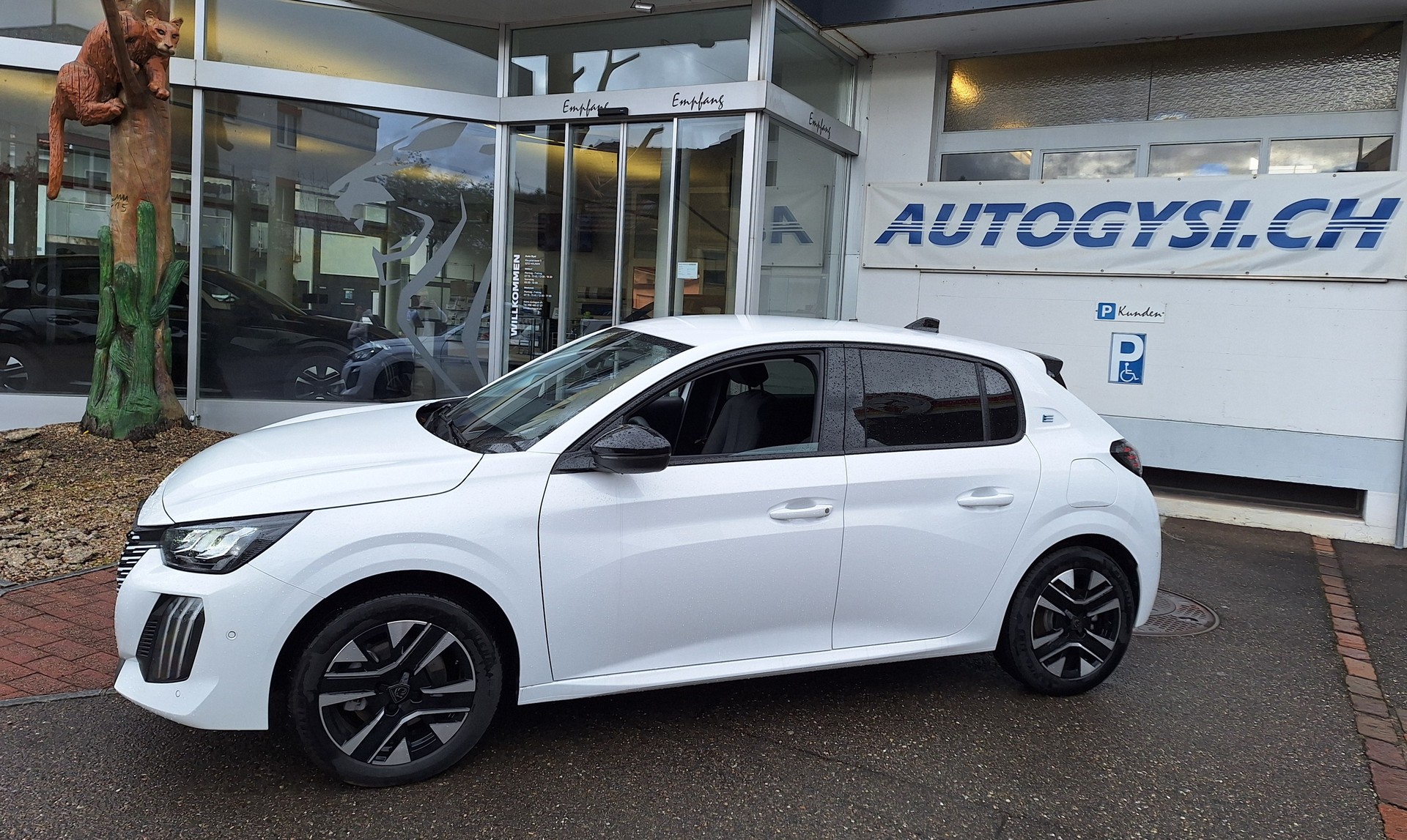 PEUGEOT 208 MHEV Allure Premium Helvetia (419)-image-15