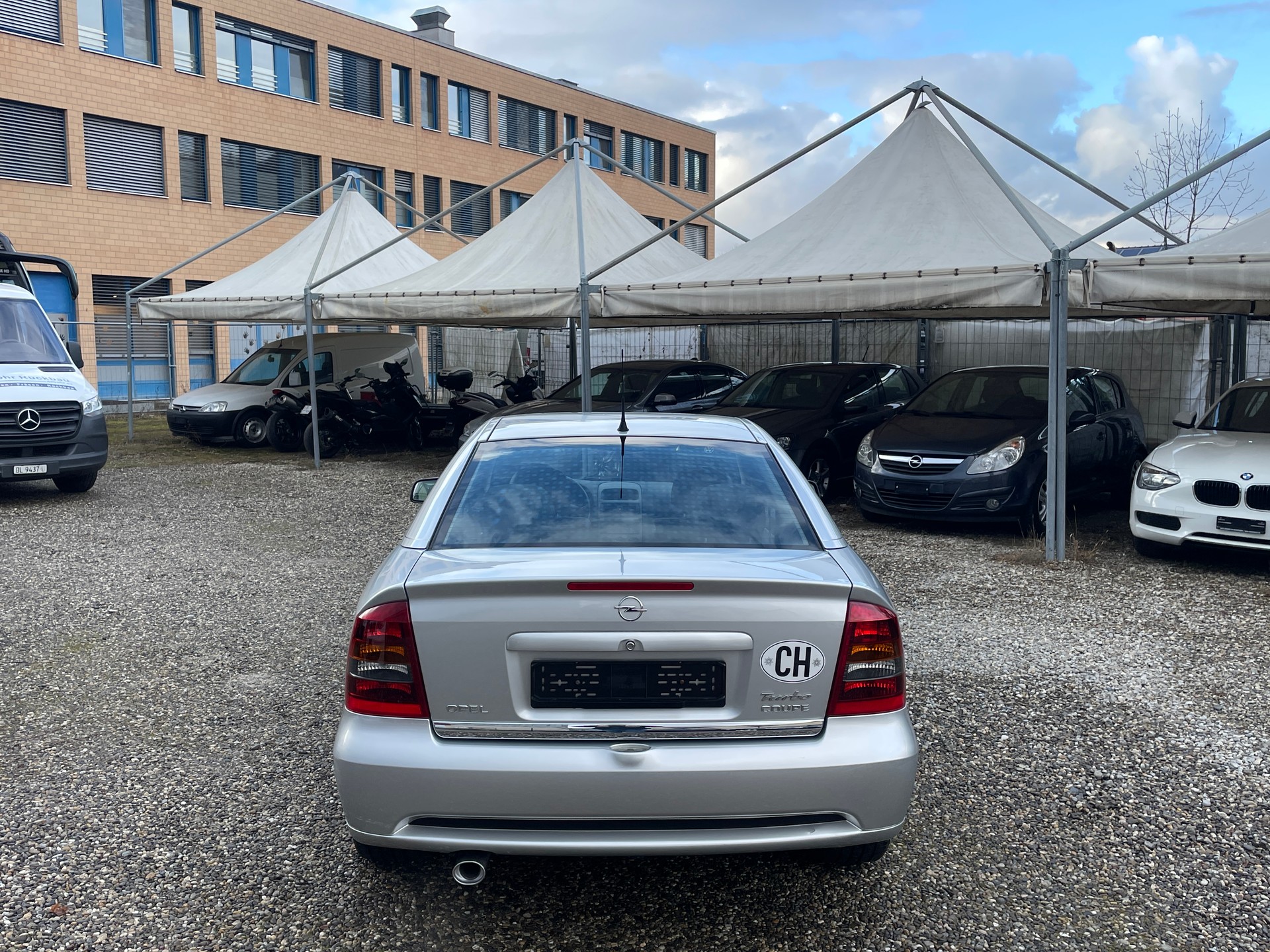 OPEL Astra Coupé 2.0i 16V Turbo-image-3
