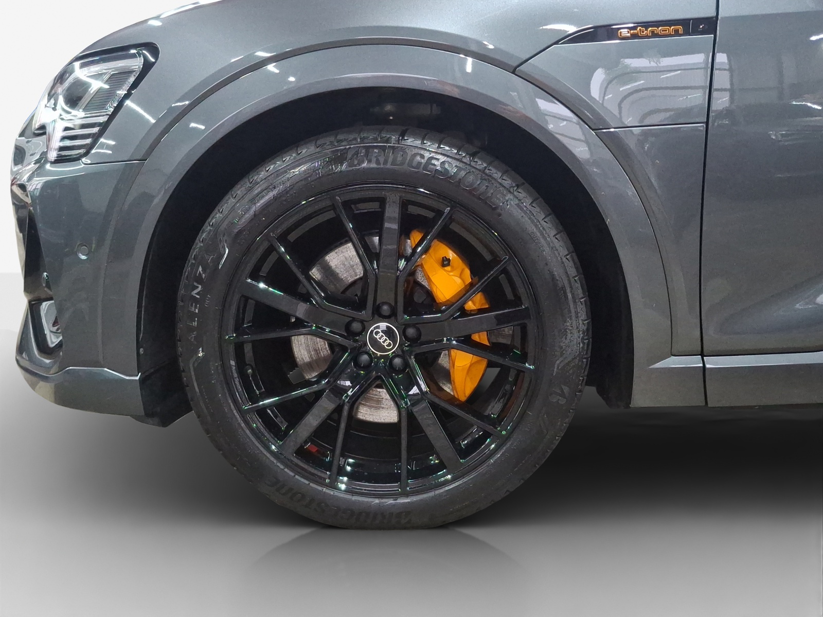 AUDI e-tron 55 Sportback S Line Black Edition quattro-image-15