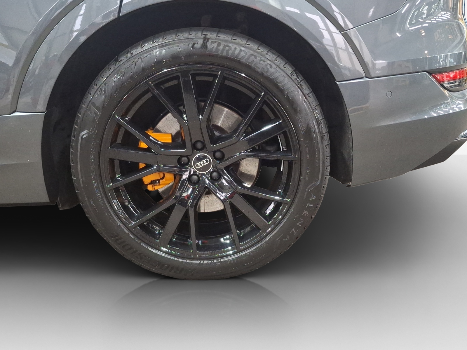 AUDI e-tron 55 Sportback S Line Black Edition quattro-image-14