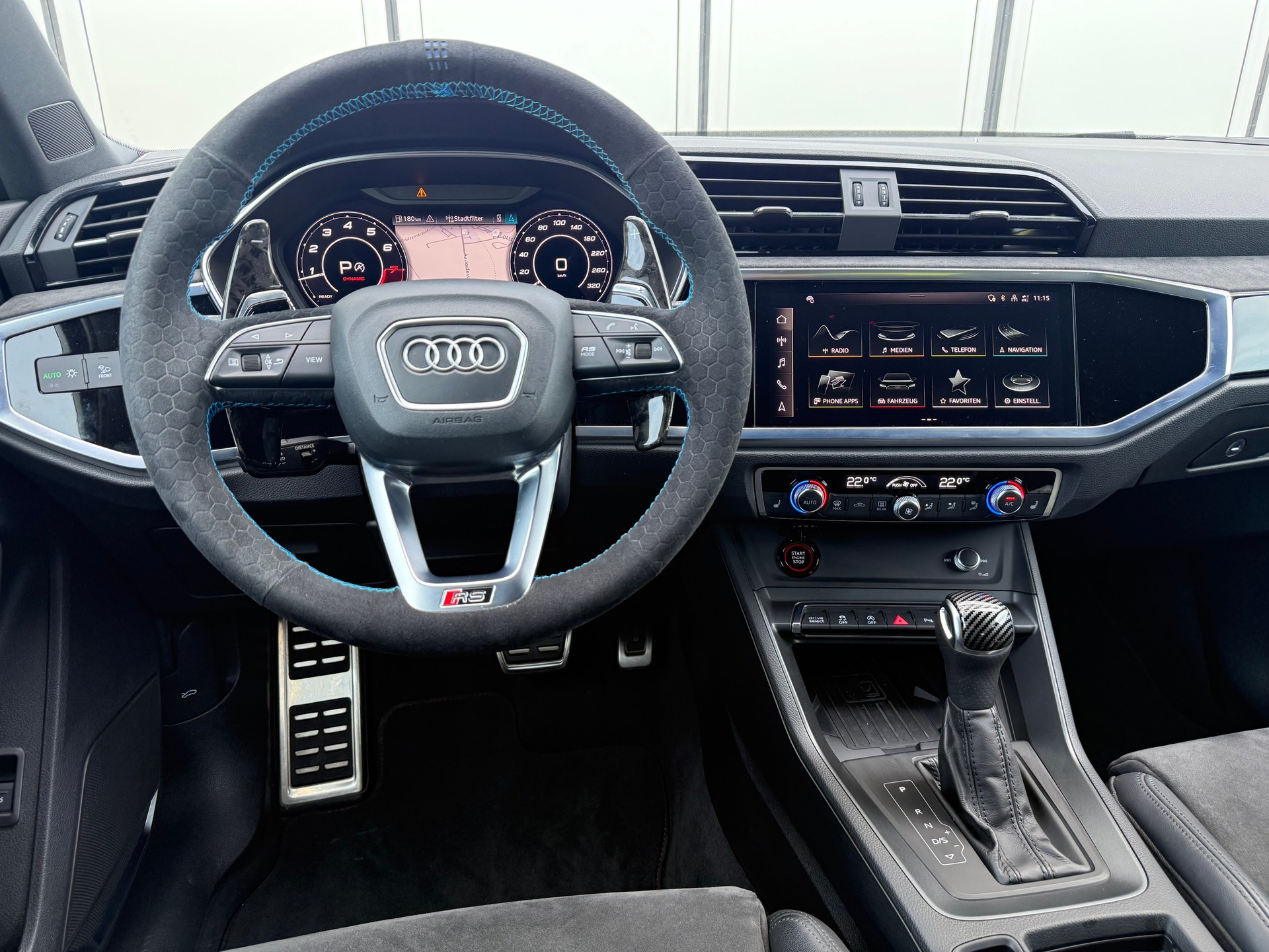 AUDI RS Q3 Sportback quattro S tronic-image-6
