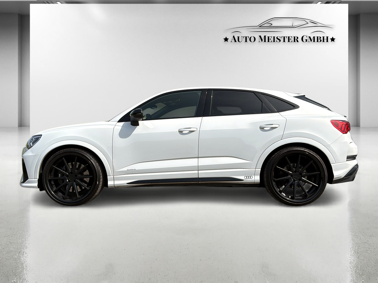 AUDI RS Q3 Sportback quattro S tronic-image-1