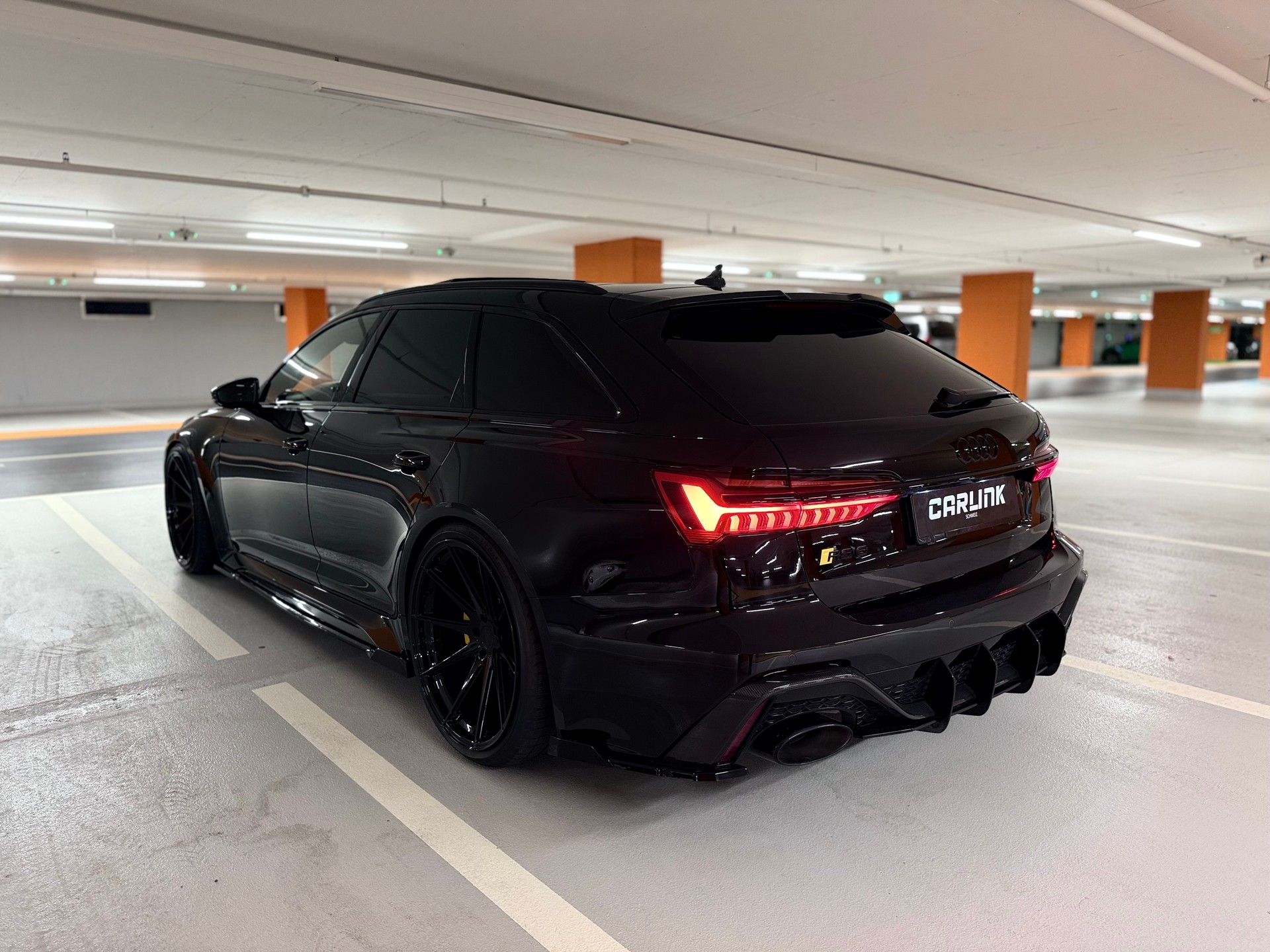 AUDI RS6 Avant 4.0 TFSI V8 quattro-image-4