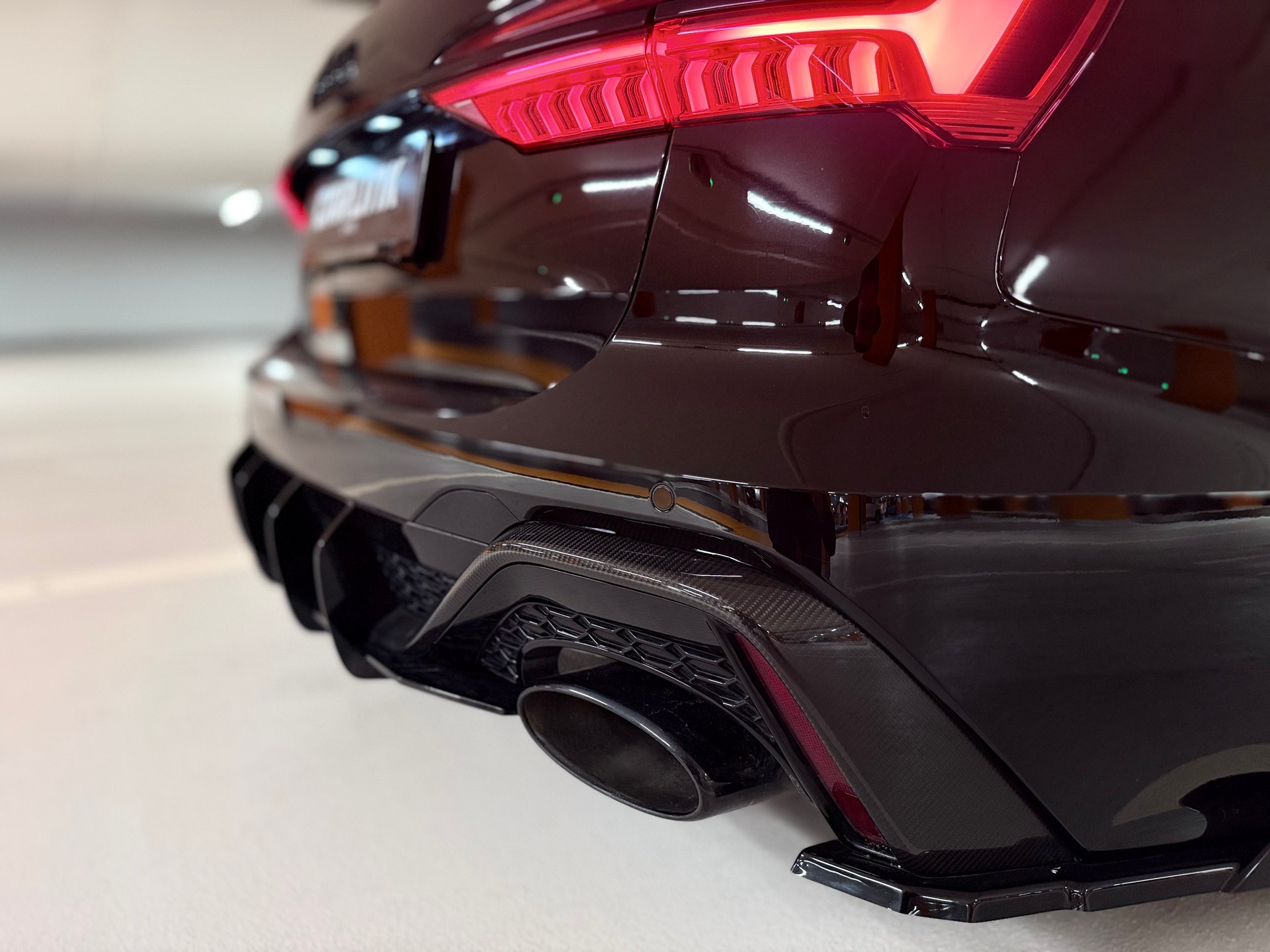 AUDI RS6 Avant 4.0 TFSI V8 quattro-image-15