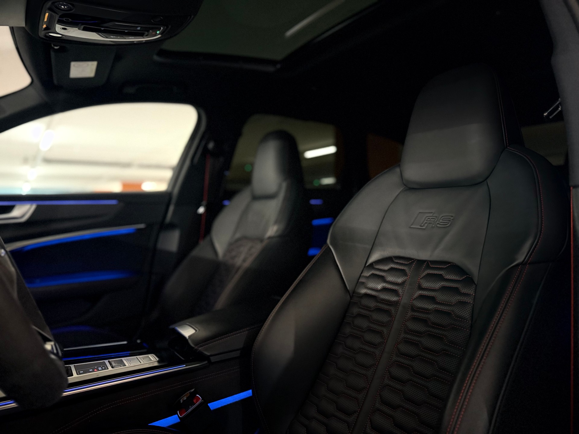AUDI RS6 Avant 4.0 TFSI V8 quattro-image-11