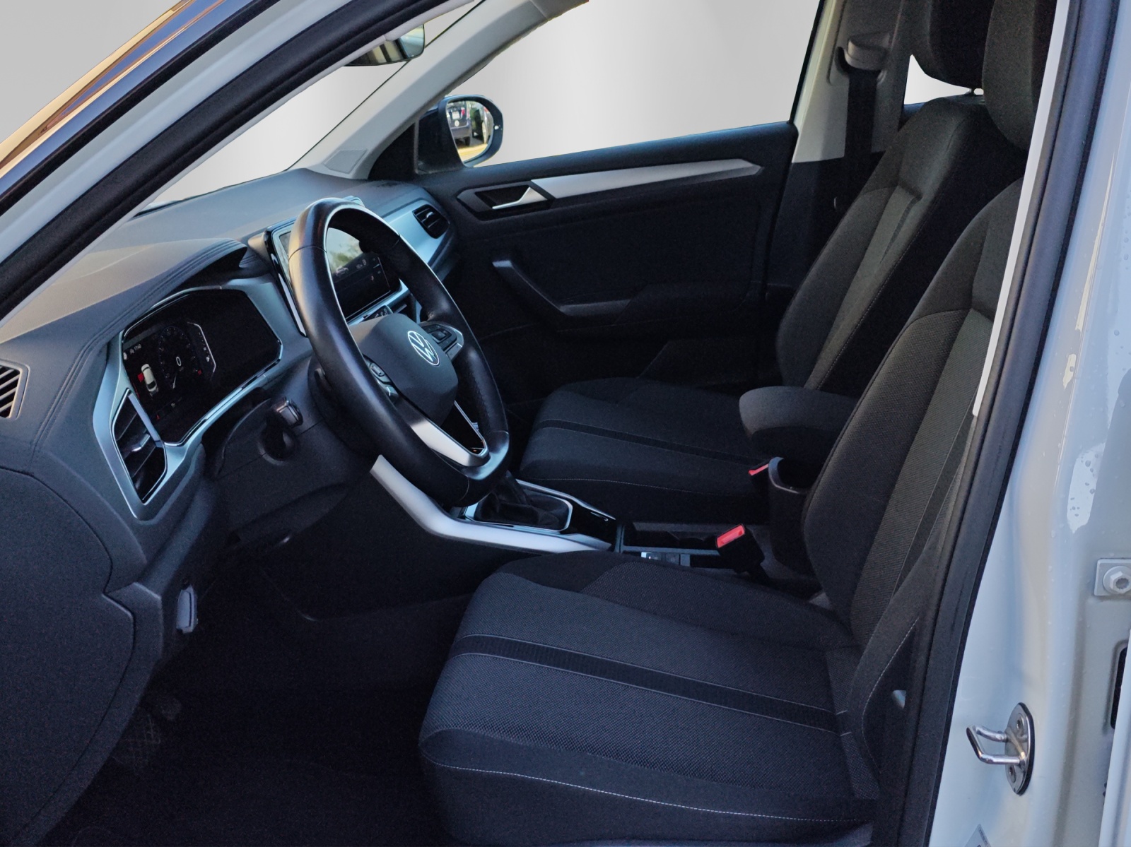 VW T-Roc 1.5 TSI EVO Life DSG-image-8