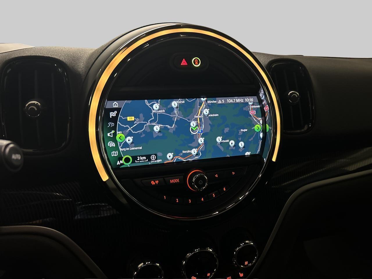 MINI Countryman F60 1.5i Cooper SE ALL4-image-16