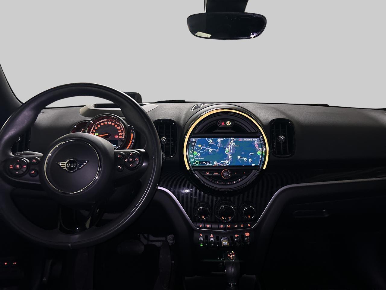 MINI Countryman F60 1.5i Cooper SE ALL4-image-14