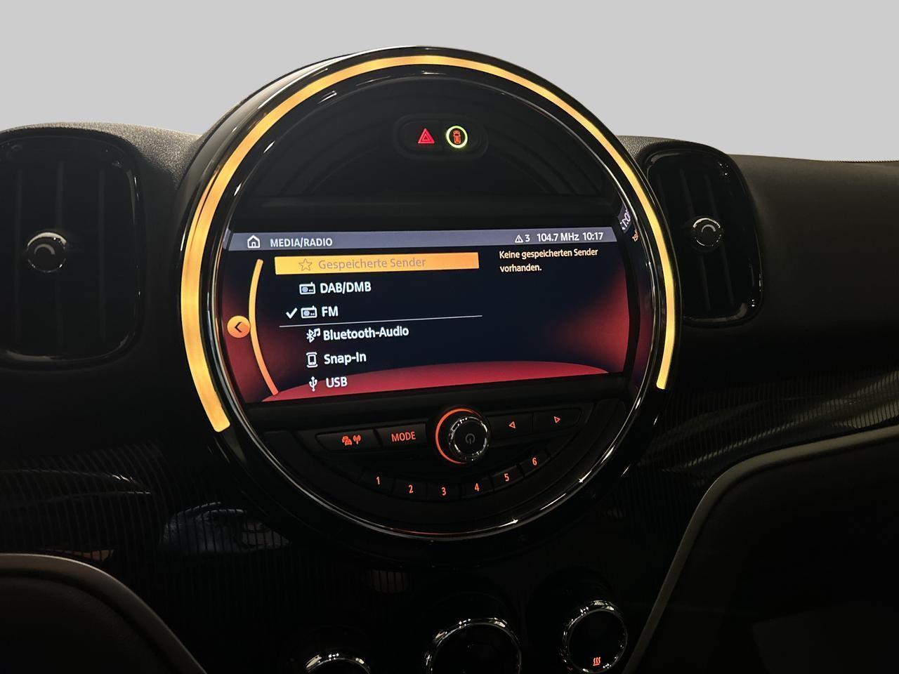 MINI Countryman F60 1.5i Cooper SE ALL4-image-18