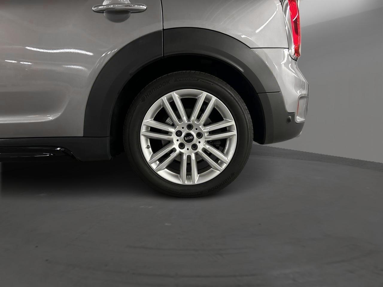 MINI Countryman F60 1.5i Cooper SE ALL4-image-10