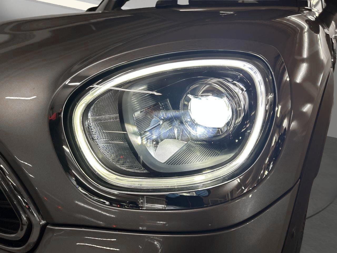 MINI Countryman F60 1.5i Cooper SE ALL4-image-7