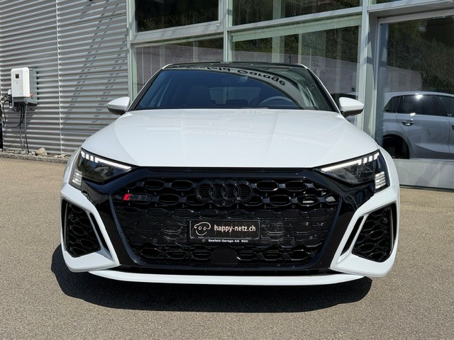 AUDI RS3 Sportback 2.5 TSI quattro S-tronic-image-5