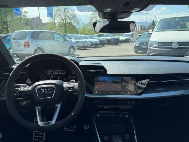 AUDI RS3 Sportback 2.5 TSI quattro S-tronic-image-6