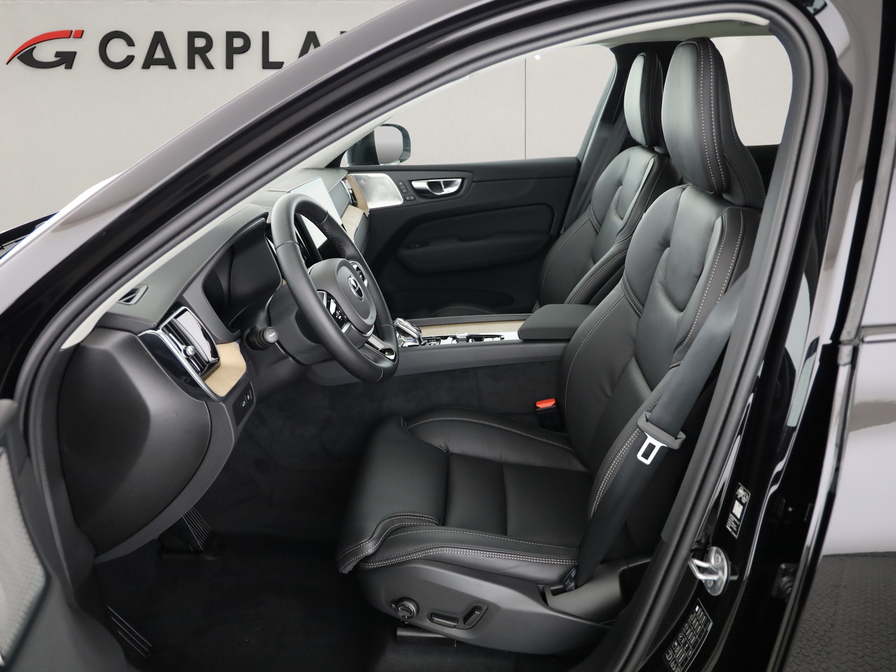 VOLVO XC60 2.0 T6 TE Ultra Dark eAWD-image-4