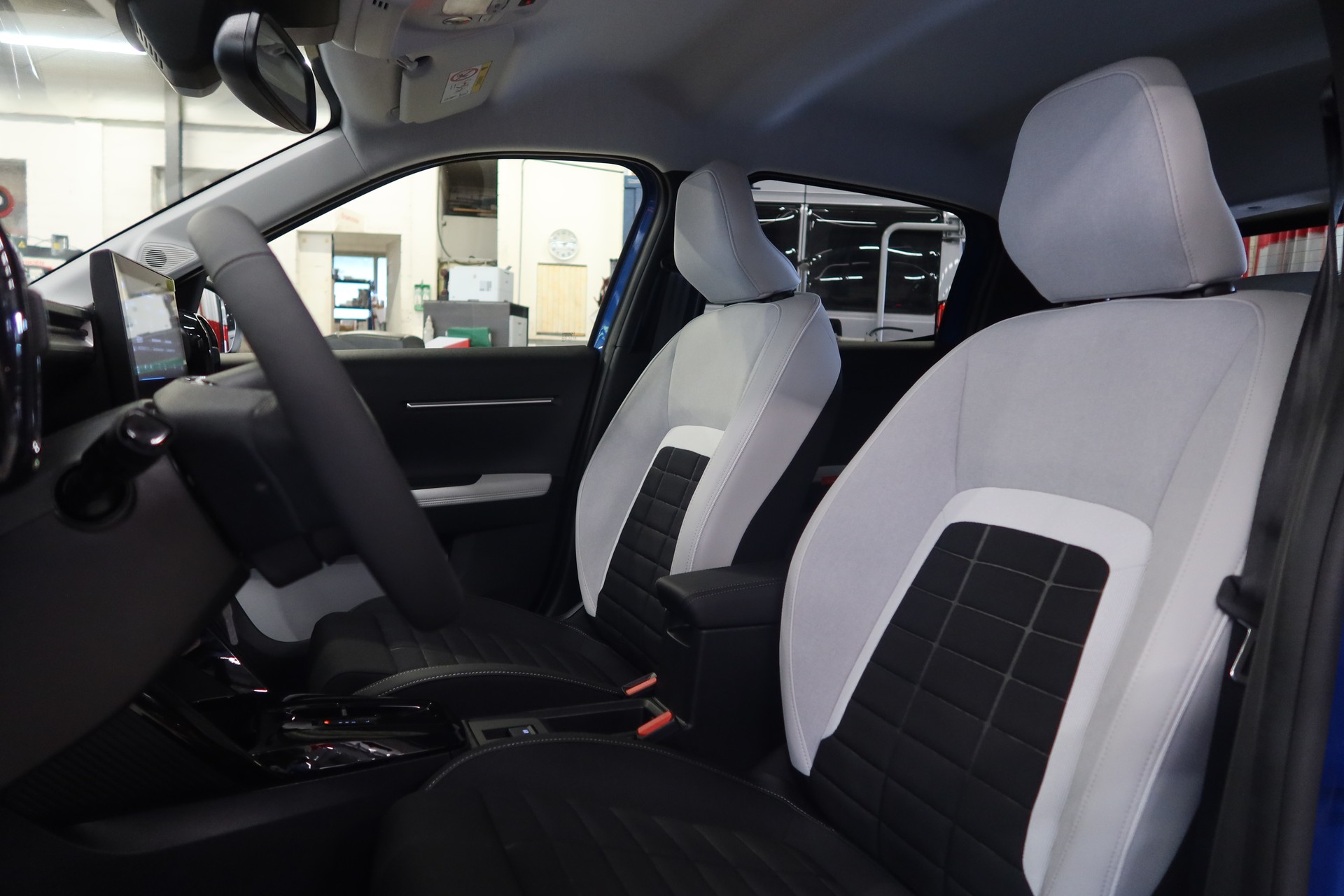 CITROEN C3 1.2i MHEV Max DCS6-image-11