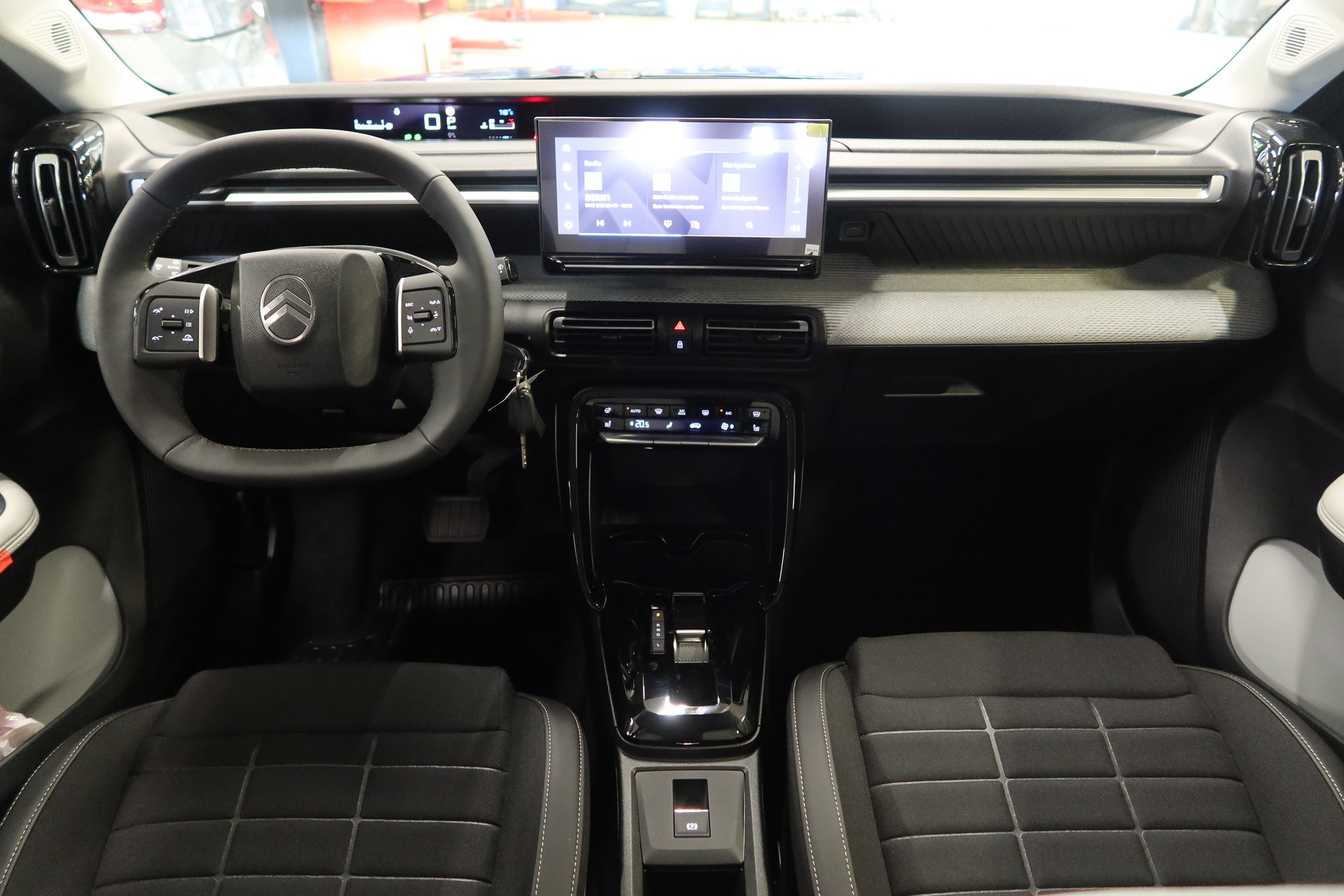 CITROEN C3 1.2i MHEV Max DCS6-image-8