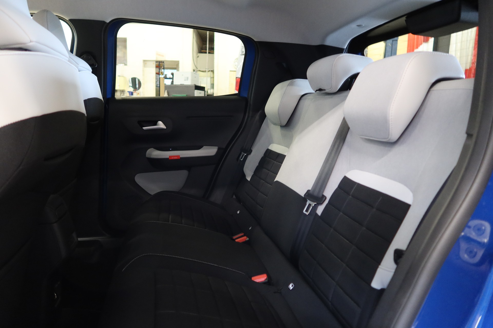 CITROEN C3 1.2i MHEV Max DCS6-image-12