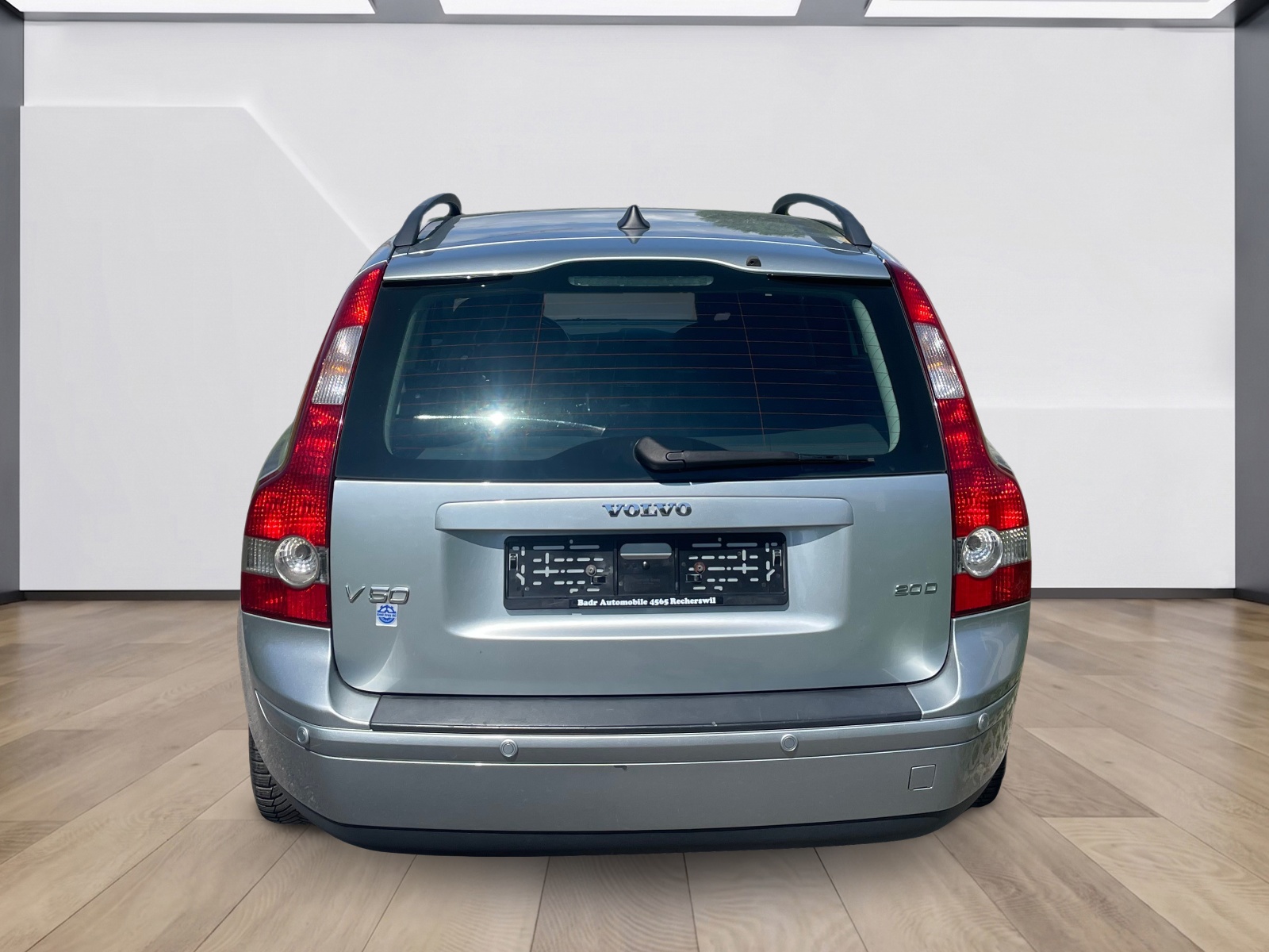 VOLVO V50 2.0D Kinetic-showroom-element-3