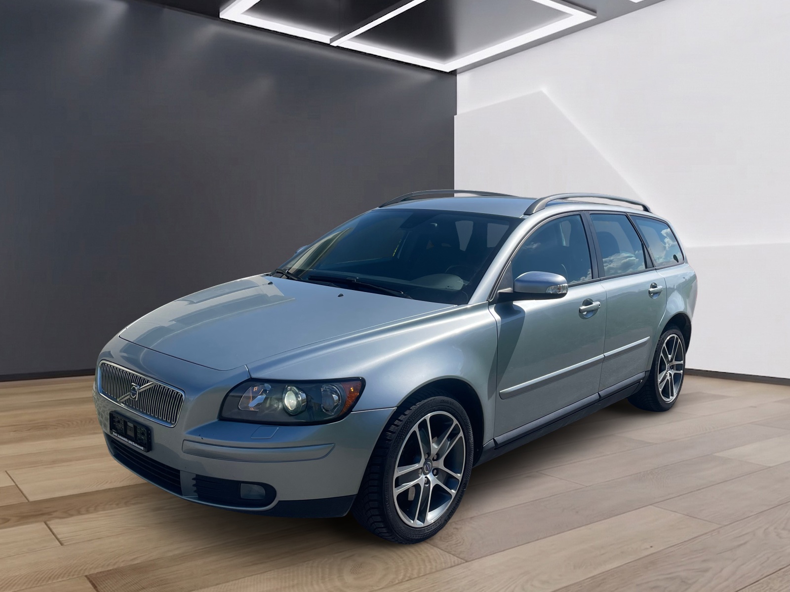 VOLVO V50 2.0D Kinetic-showroom-element-1