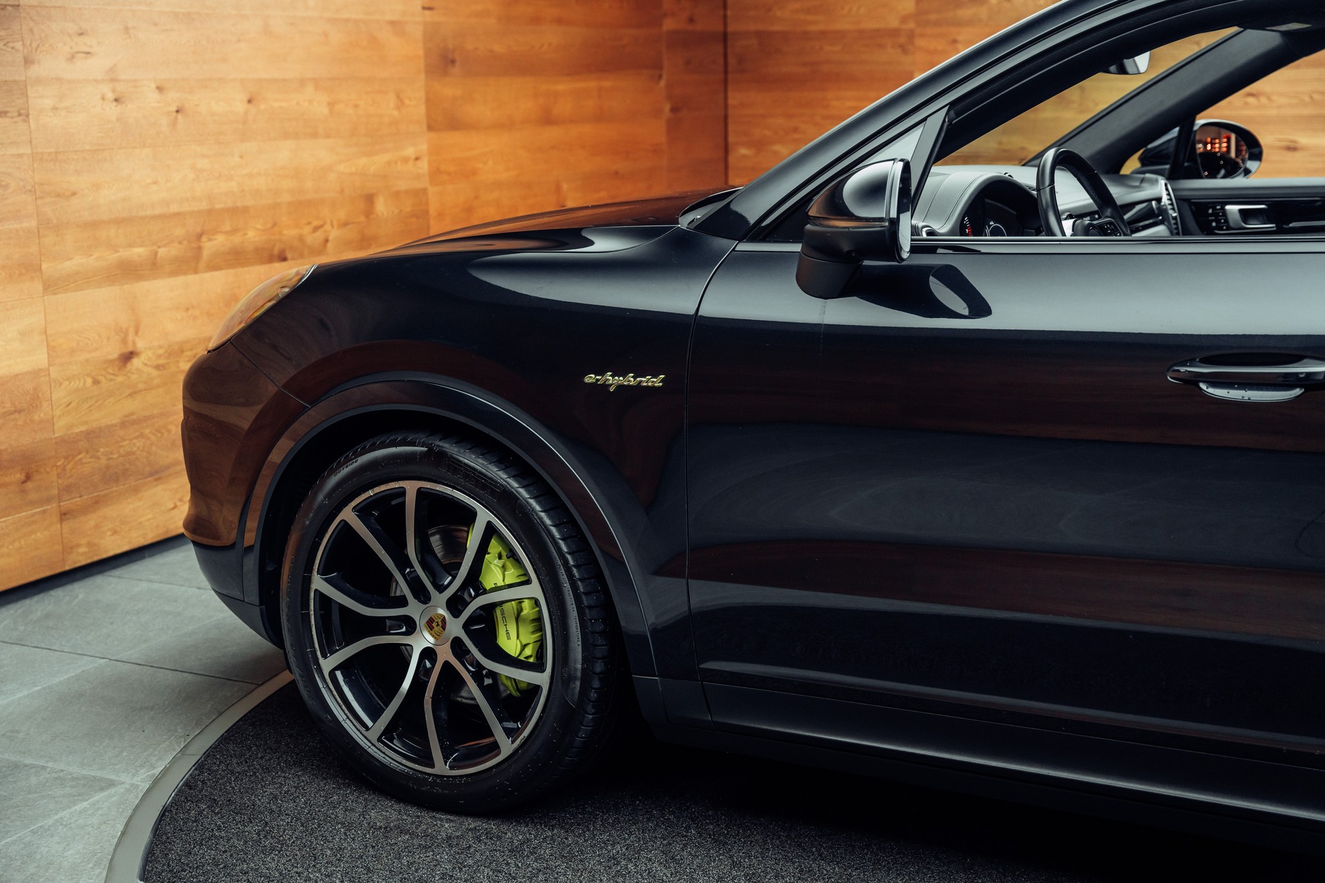 PORSCHE Cayenne Coupé E-Hybrid-image-19