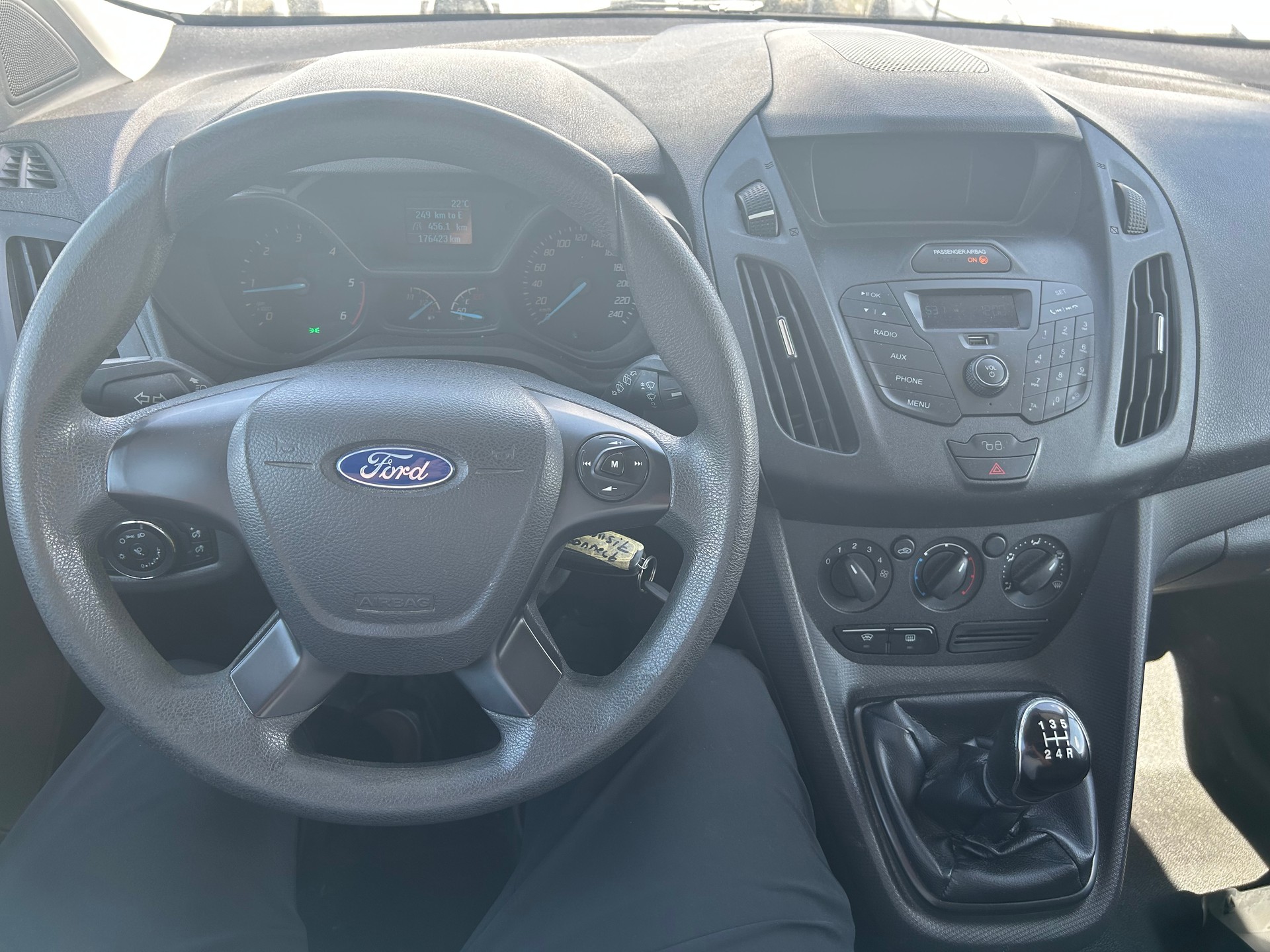 FORD Transit Connect Van T220 1.6 TDCi Ambiente-image-6