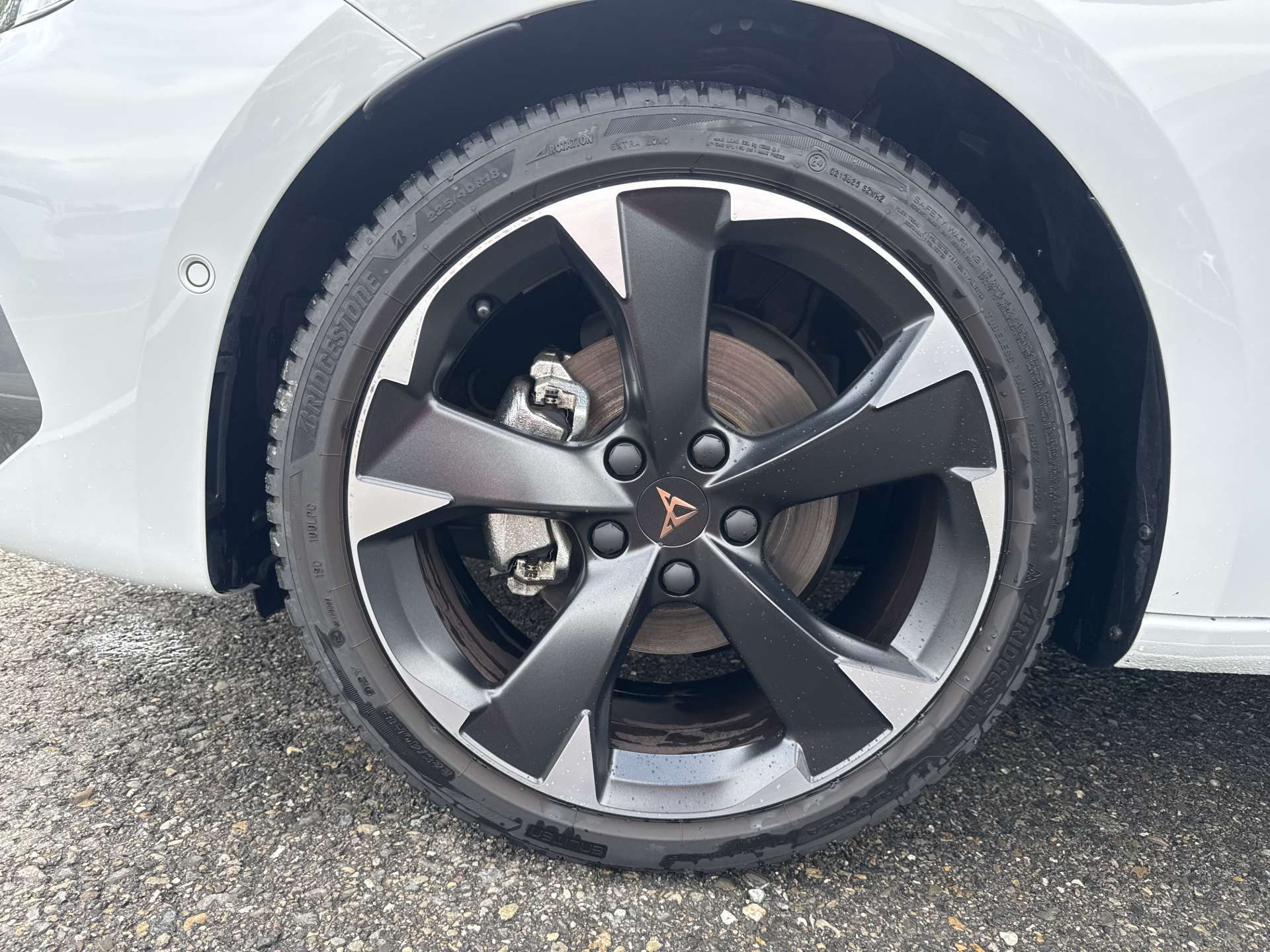 CUPRA LEON ST 1.5 eTSI DSG-Automat-image-8