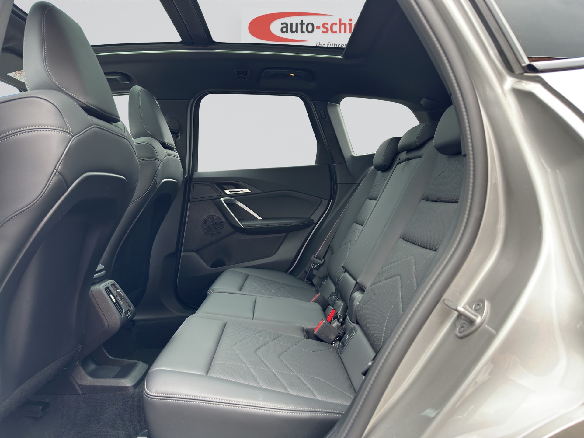 BMW X1 sDrive 18i M Sport Pro-image-7