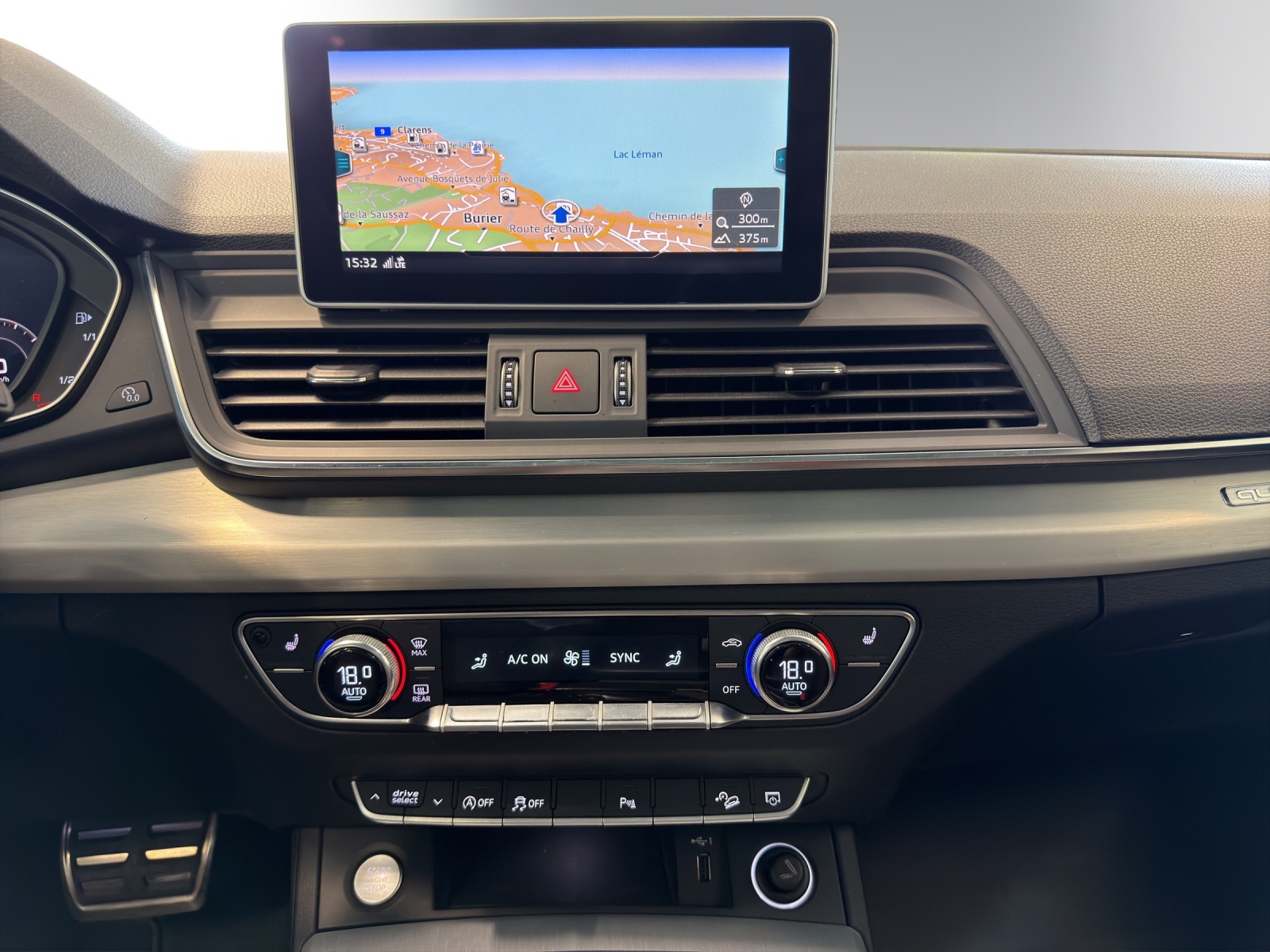AUDI Q5 3.0 TDI sport quattro-image-10