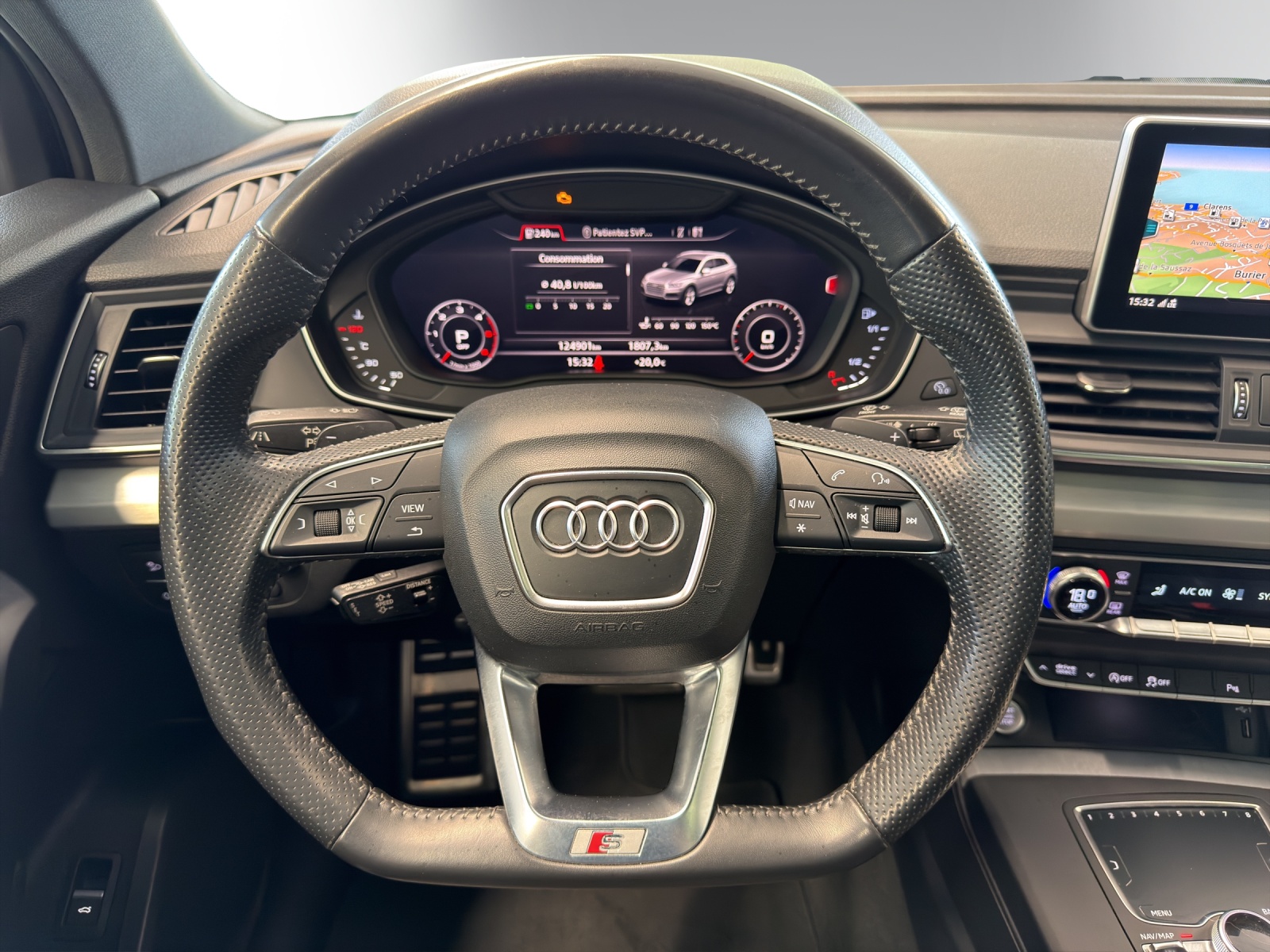 AUDI Q5 3.0 TDI sport quattro-image-8