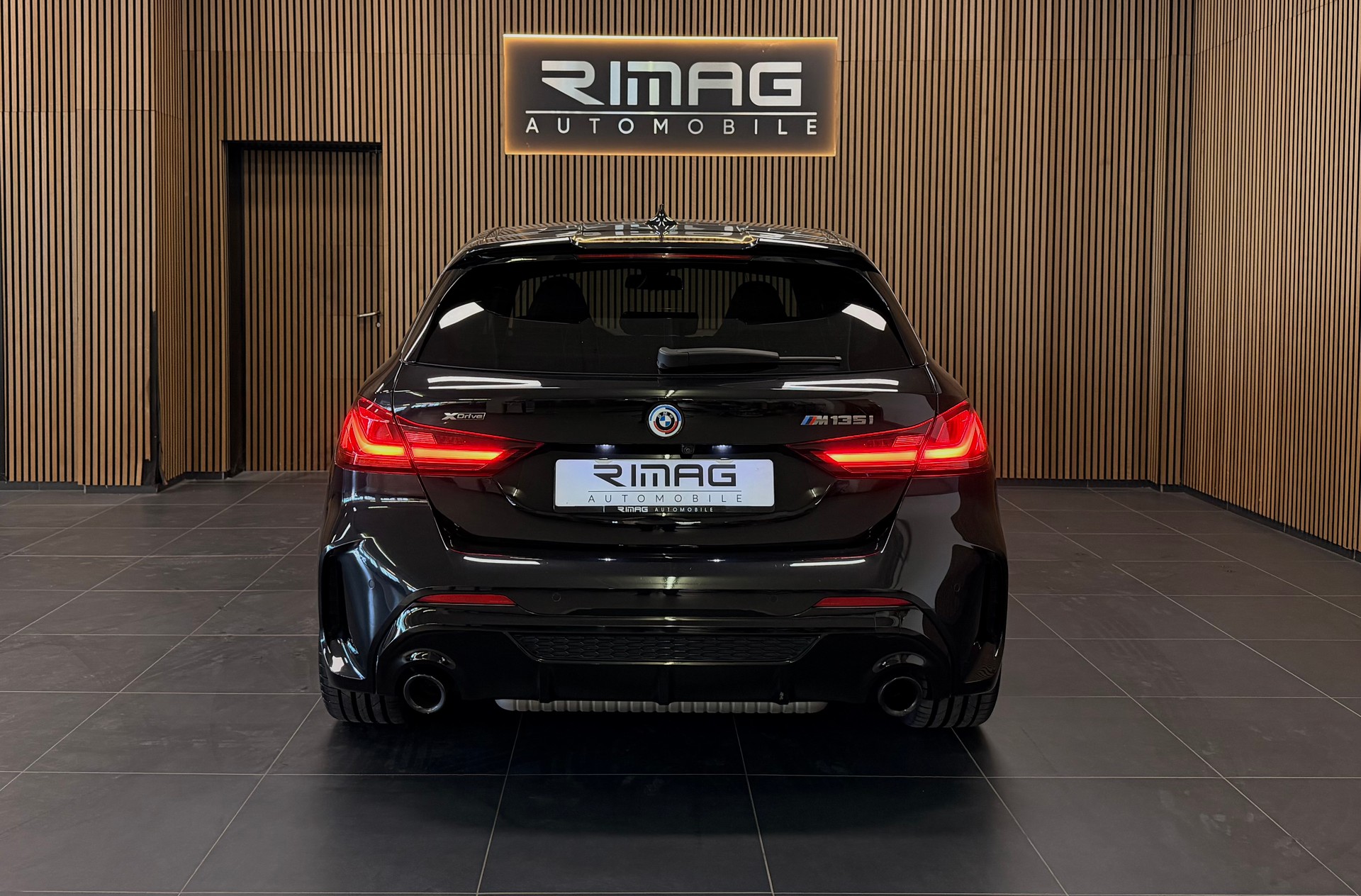 BMW M135i xDrive M Sport Pro Steptronic | Vollausstattung | Frisch ab Service | Frisch ab MFK | CarVertical | Garantie-image-7