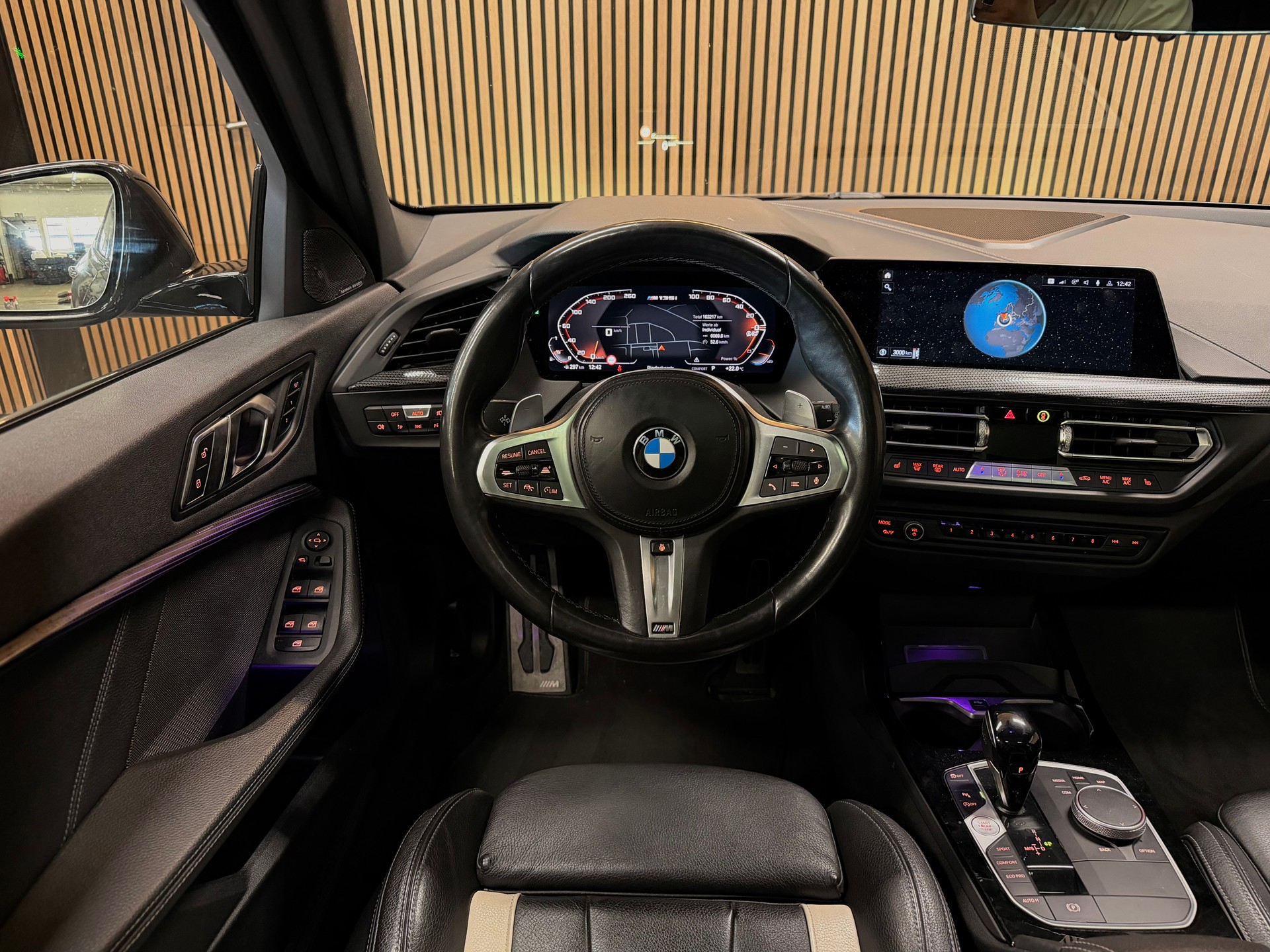 BMW M135i xDrive M Sport Pro Steptronic | Vollausstattung | Frisch ab Service | Frisch ab MFK | CarVertical | Garantie-image-14