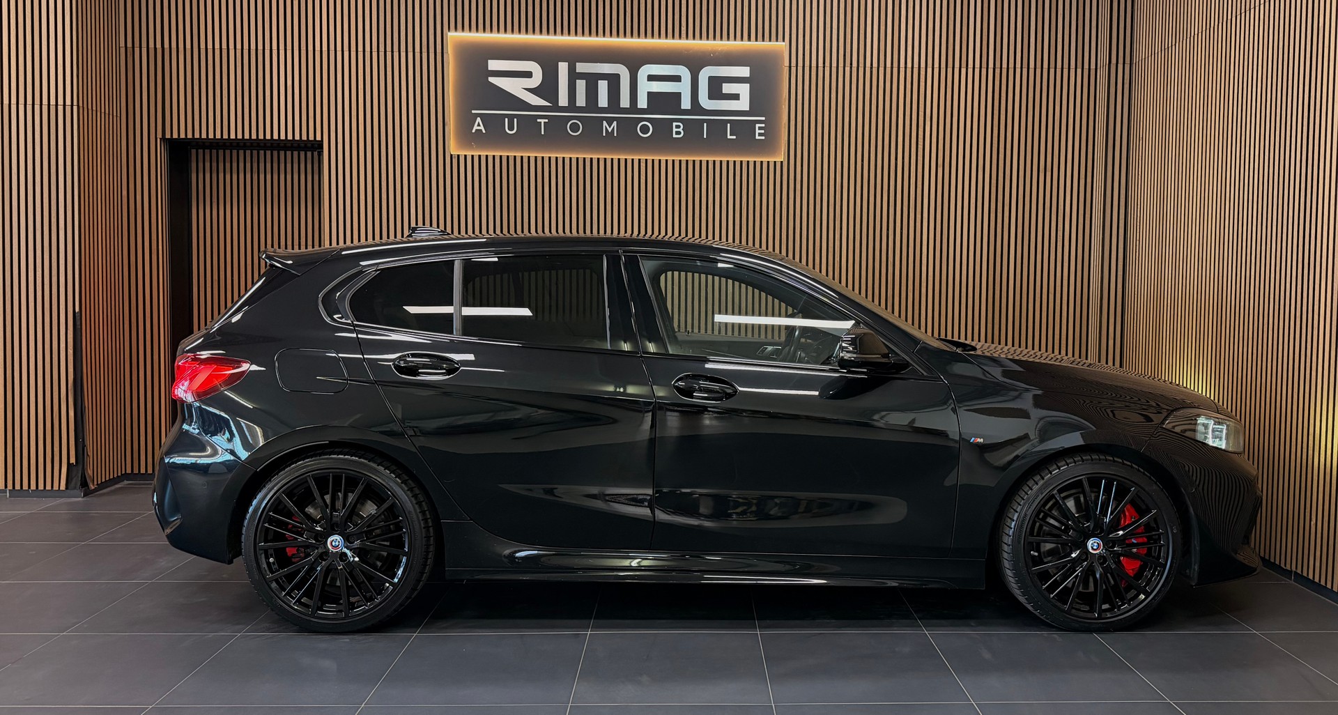 BMW M135i xDrive M Sport Pro Steptronic | Vollausstattung | Frisch ab Service | Frisch ab MFK | CarVertical | Garantie-image-11