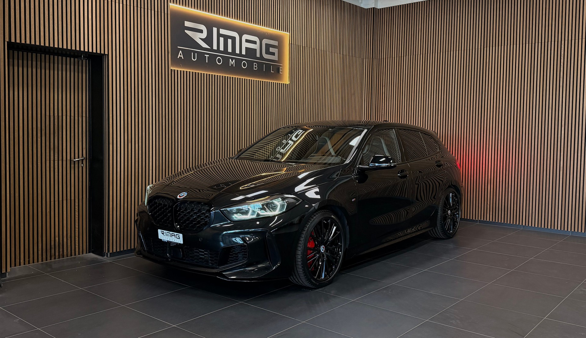 BMW M135i xDrive M Sport Pro Steptronic | Vollausstattung | Frisch ab Service | Frisch ab MFK | CarVertical | Garantie-image-6