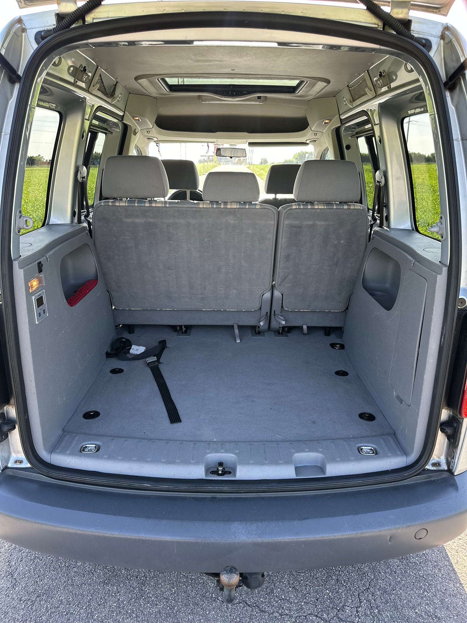 VW Caddy Life 1.9TDI PD-image-12