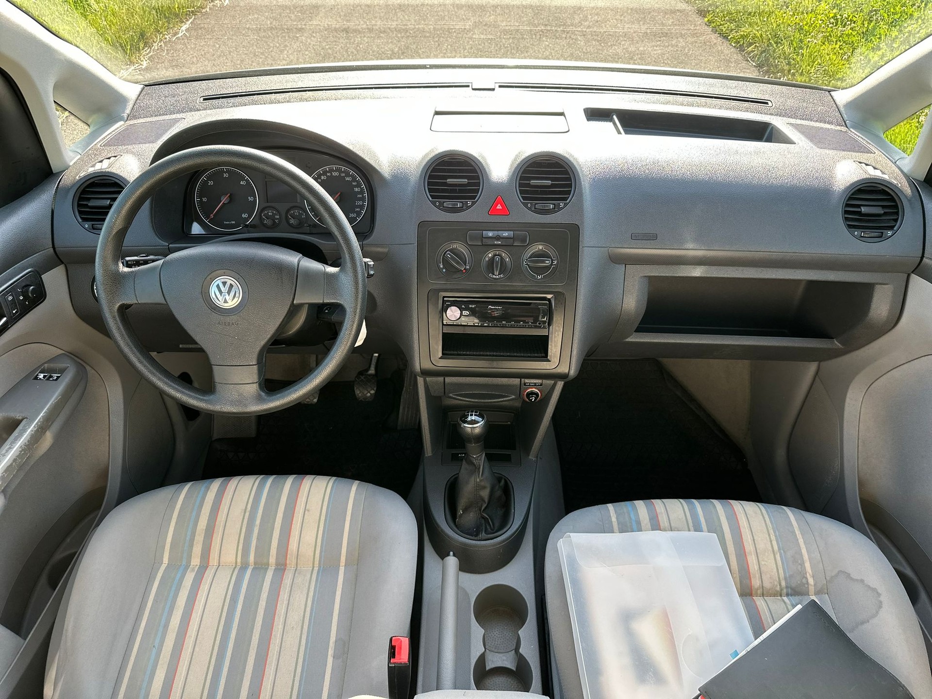 VW Caddy Life 1.9TDI PD-image-9
