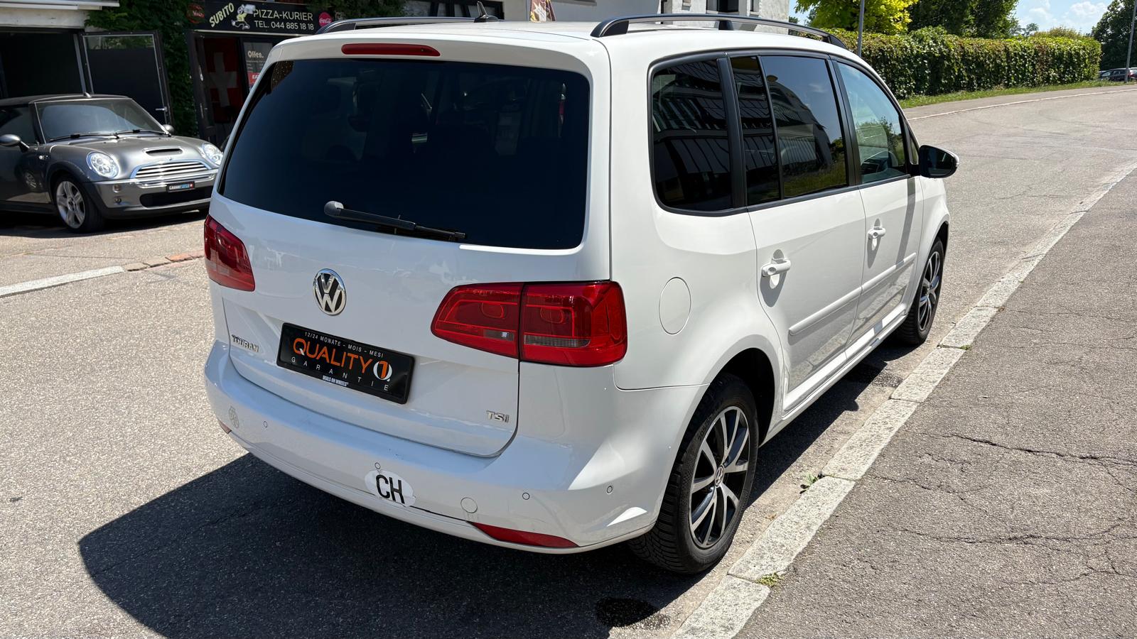 VW Touran 1.4 TSI Trendline DSG-image-5