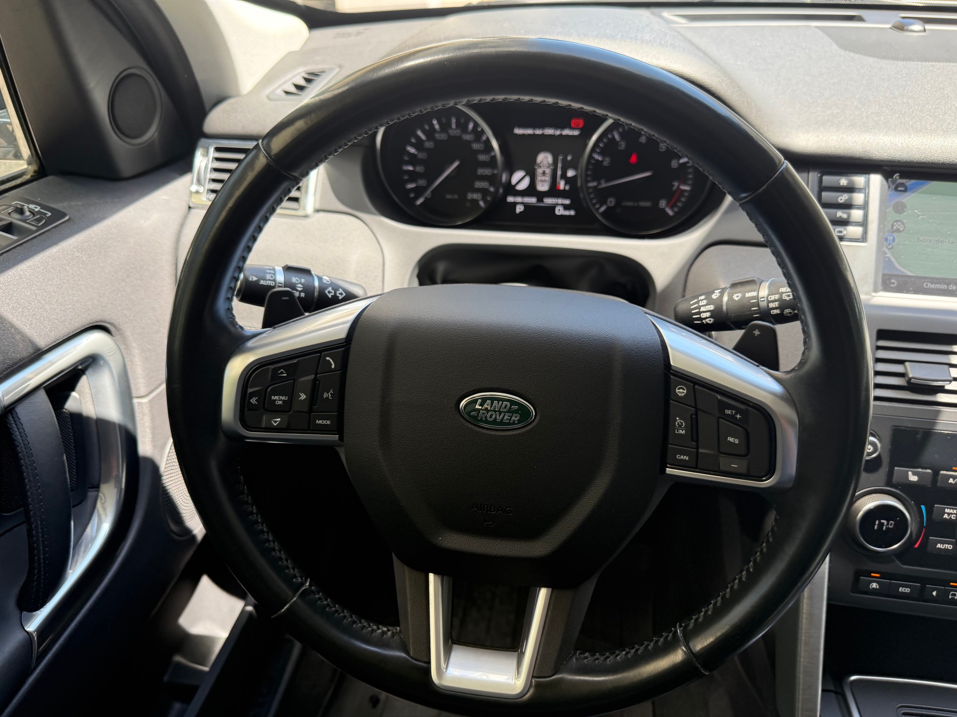 LAND ROVER Discovery Sport 2.0 Si4 HSE Luxury AT9-image-11