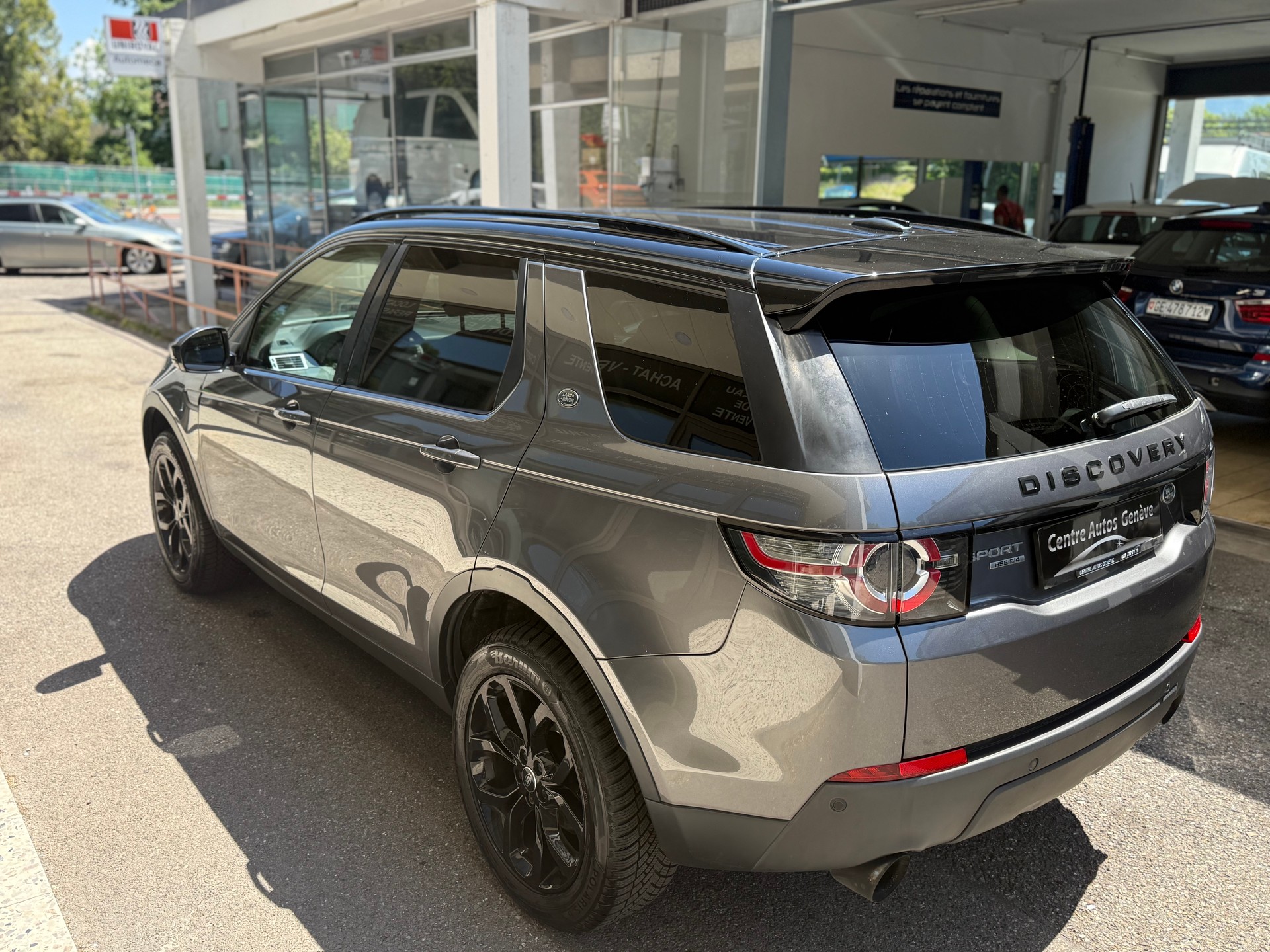 LAND ROVER Discovery Sport 2.0 Si4 HSE Luxury AT9-image-5