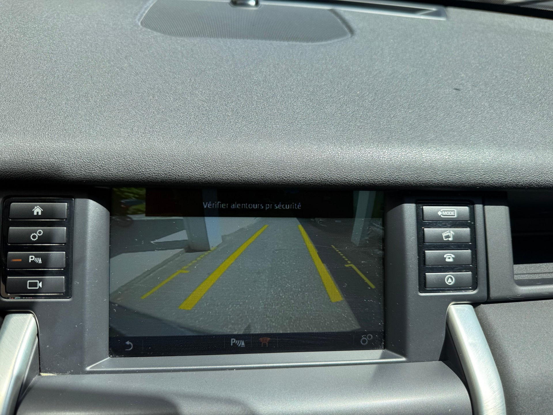 LAND ROVER Discovery Sport 2.0 Si4 HSE Luxury AT9-image-12