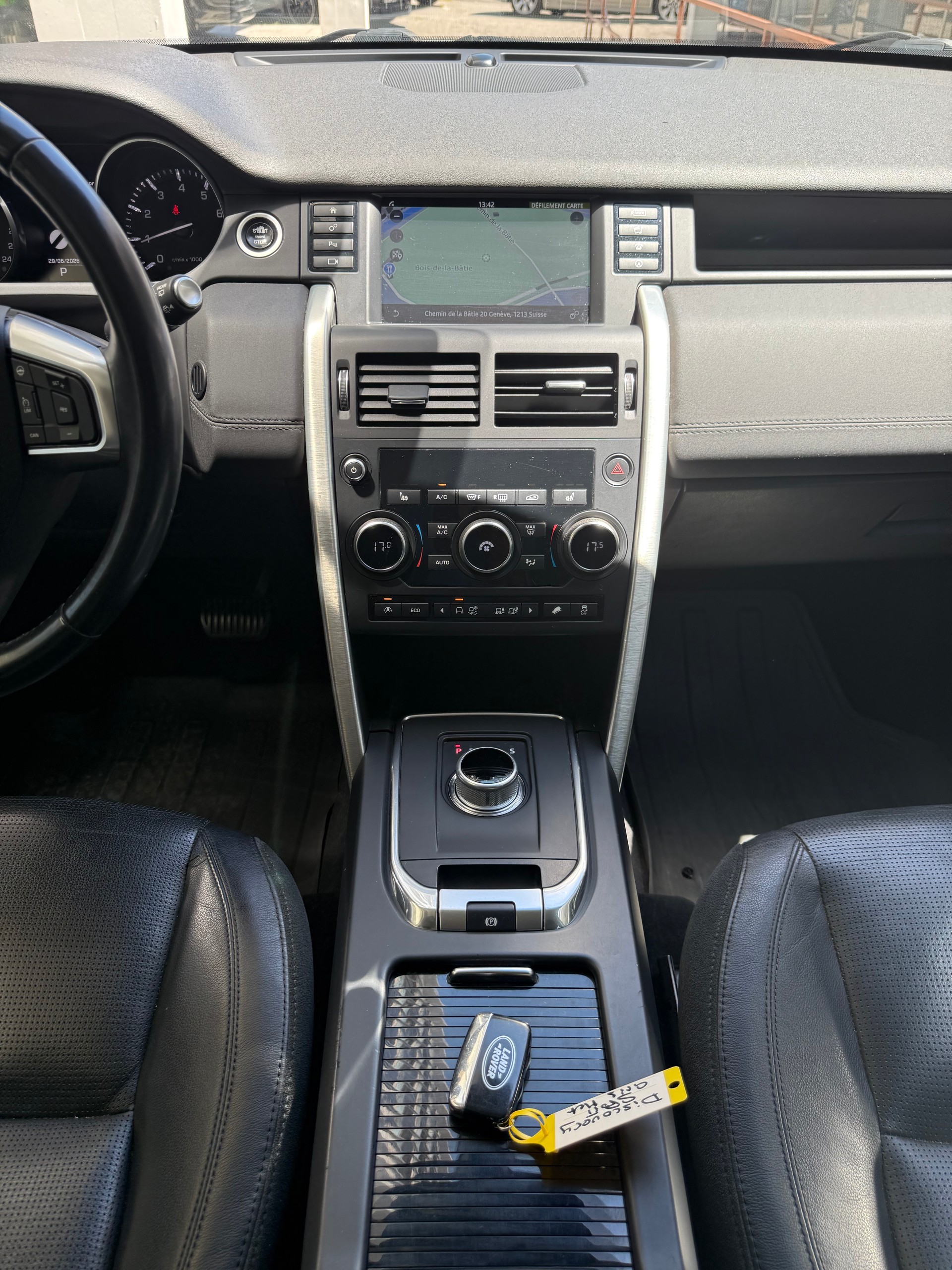 LAND ROVER Discovery Sport 2.0 Si4 HSE Luxury AT9-image-13