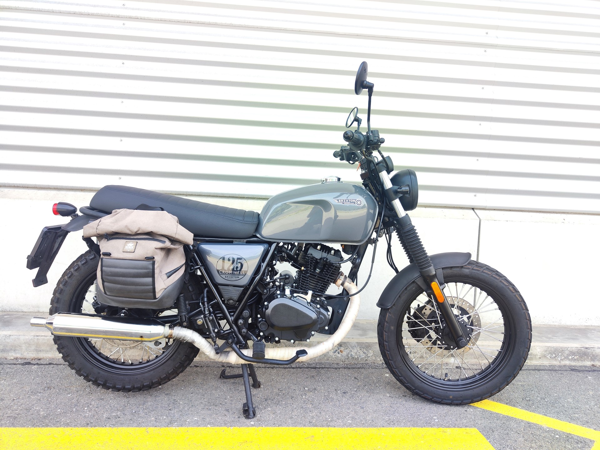 BRIXTON Cromwell 125 CBS