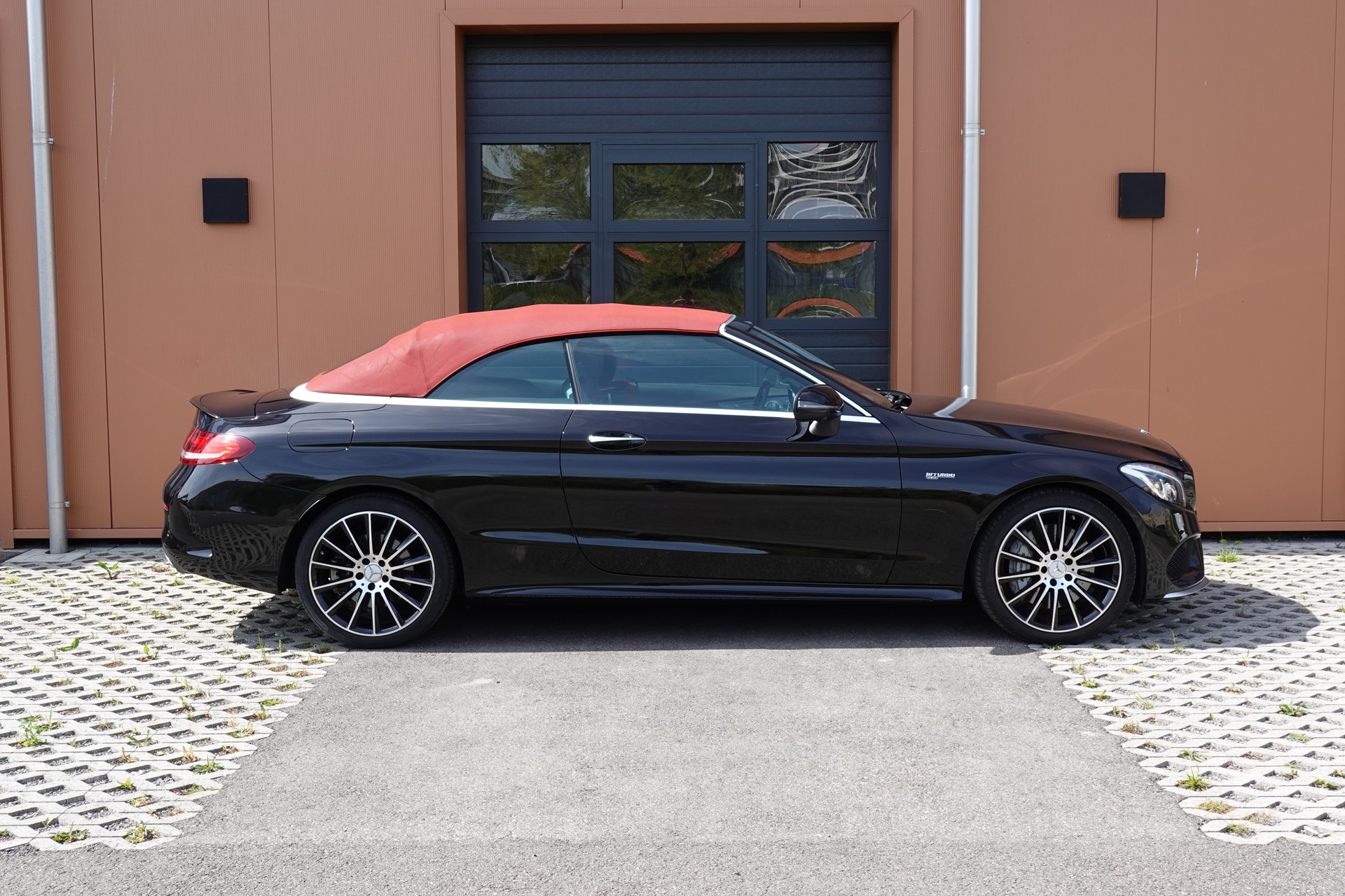 MERCEDES-BENZ C 43 Cabriolet AMG 4Matic -" Pack AMG * Sièges Electriques/Chauffant/aéré * GPS * intérieur carbone * Son Burmester *-showroom-element-3