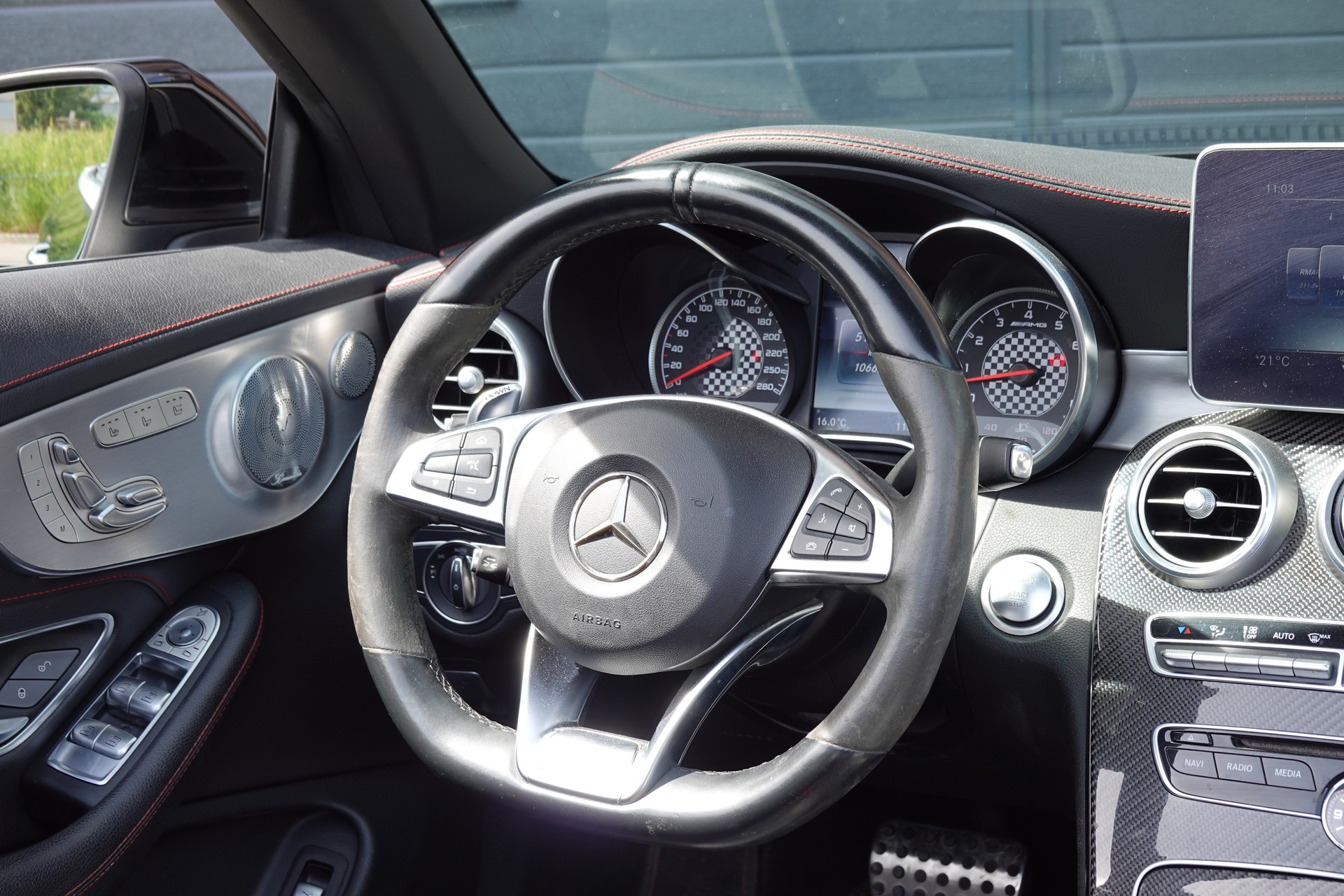 MERCEDES-BENZ C 43 Cabriolet AMG 4Matic -" Pack AMG * Sièges Electriques/Chauffant/aéré * GPS * intérieur carbone * Son Burmester *-image-13